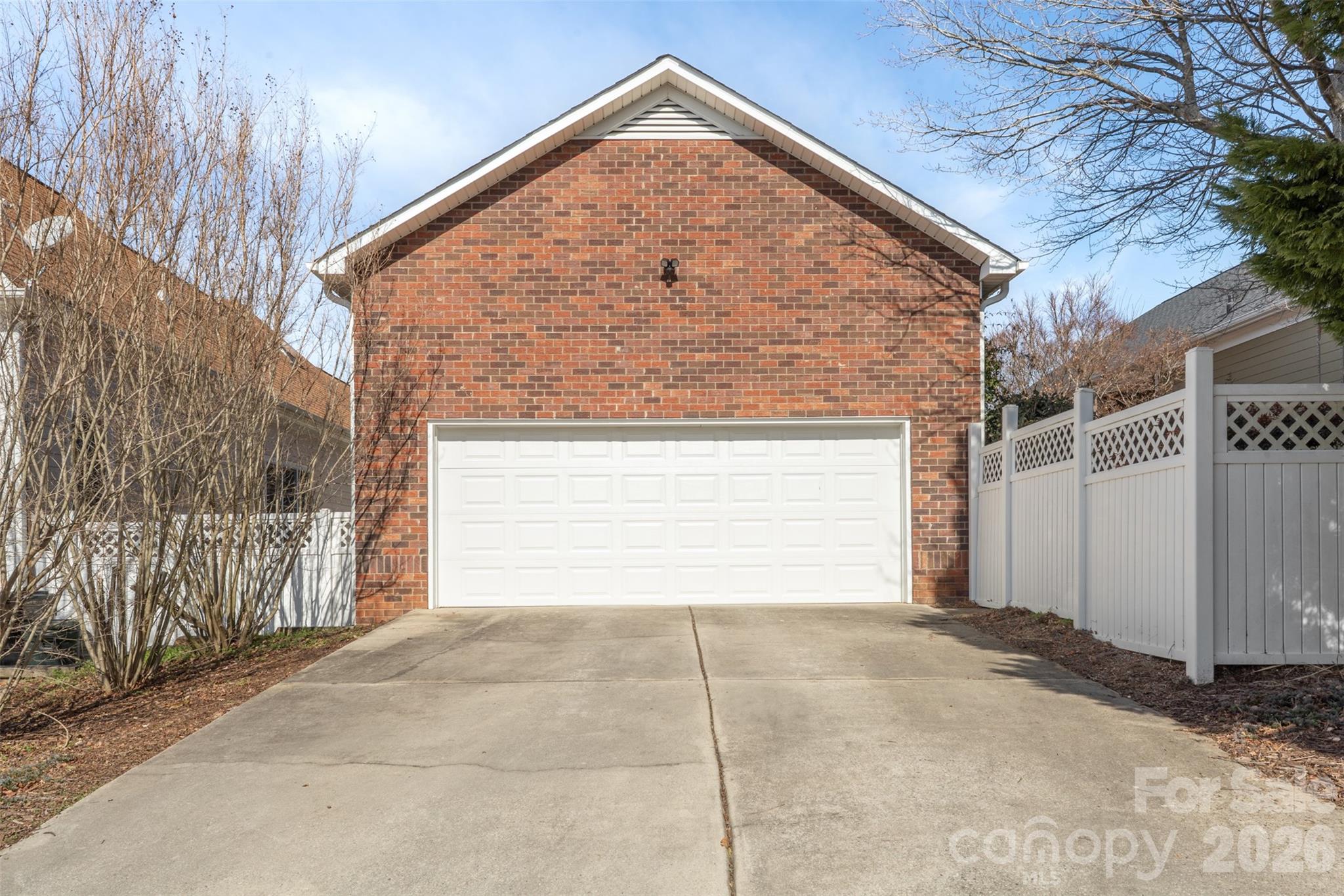 5637 Nolen Avenue NW — Concord