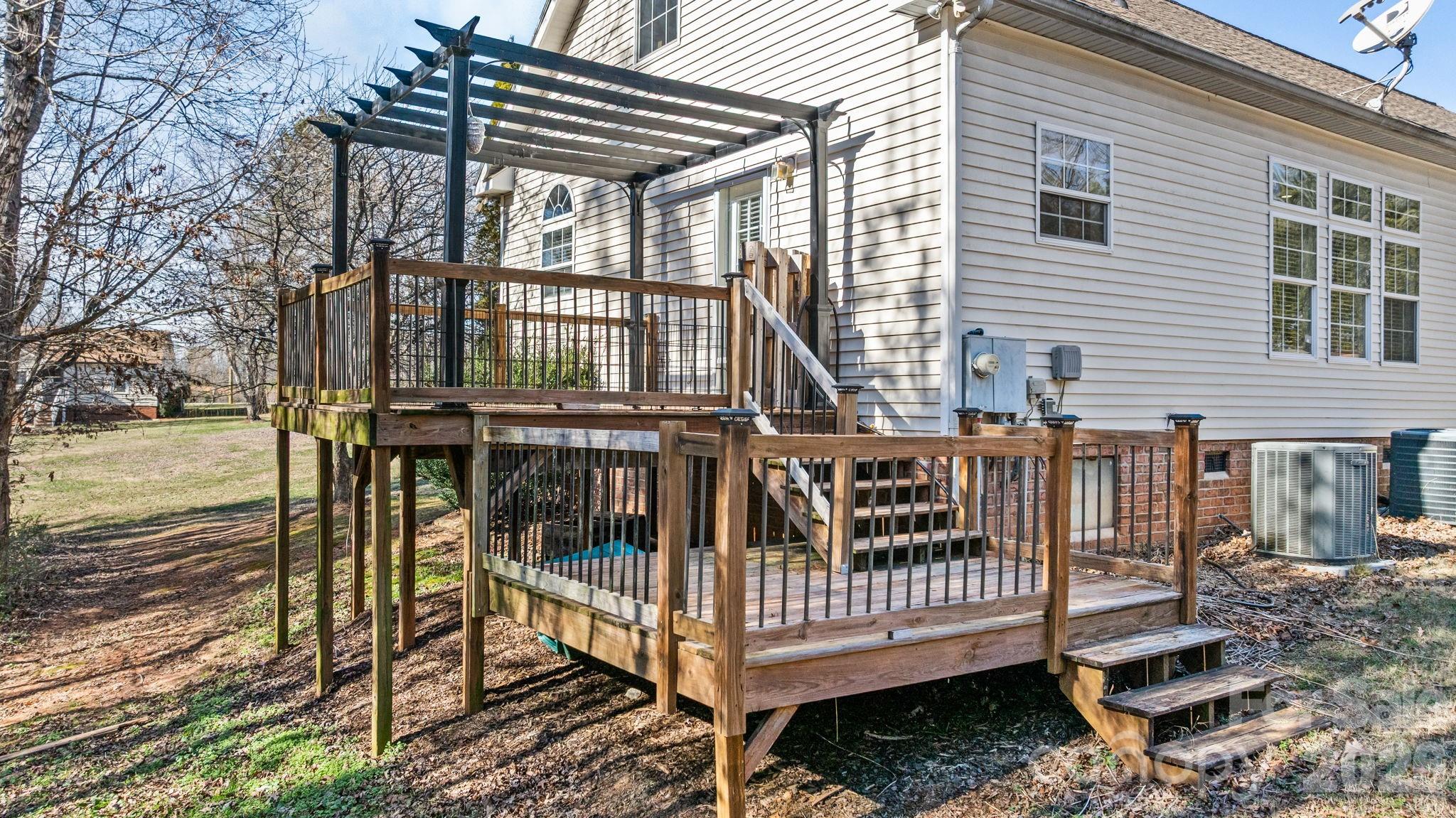 2533 Lail Road — Morganton