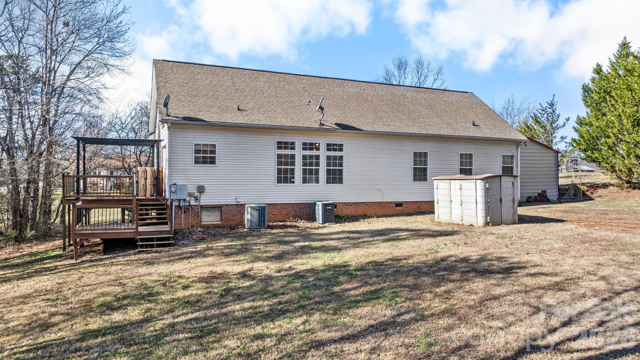 2533 Lail Road — Morganton