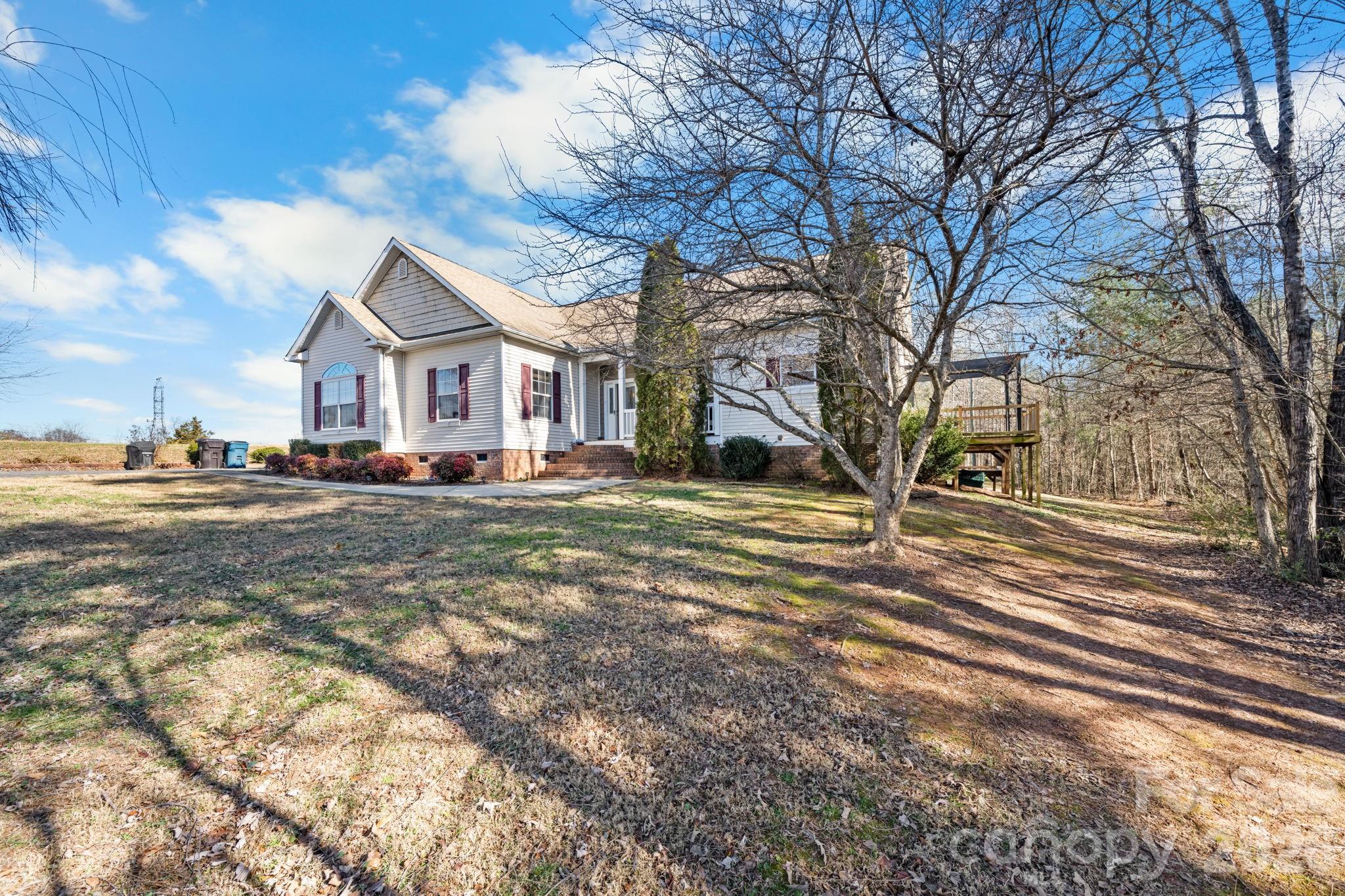 2533 Lail Road — Morganton