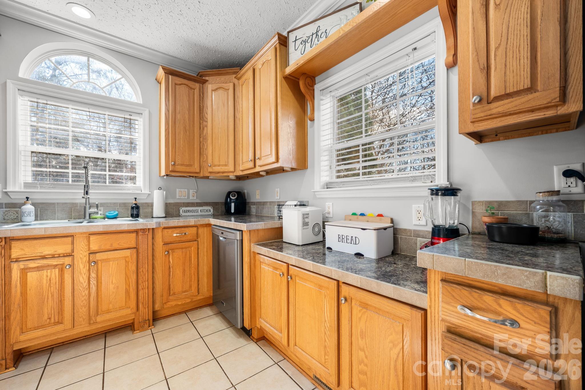 2533 Lail Road — Morganton