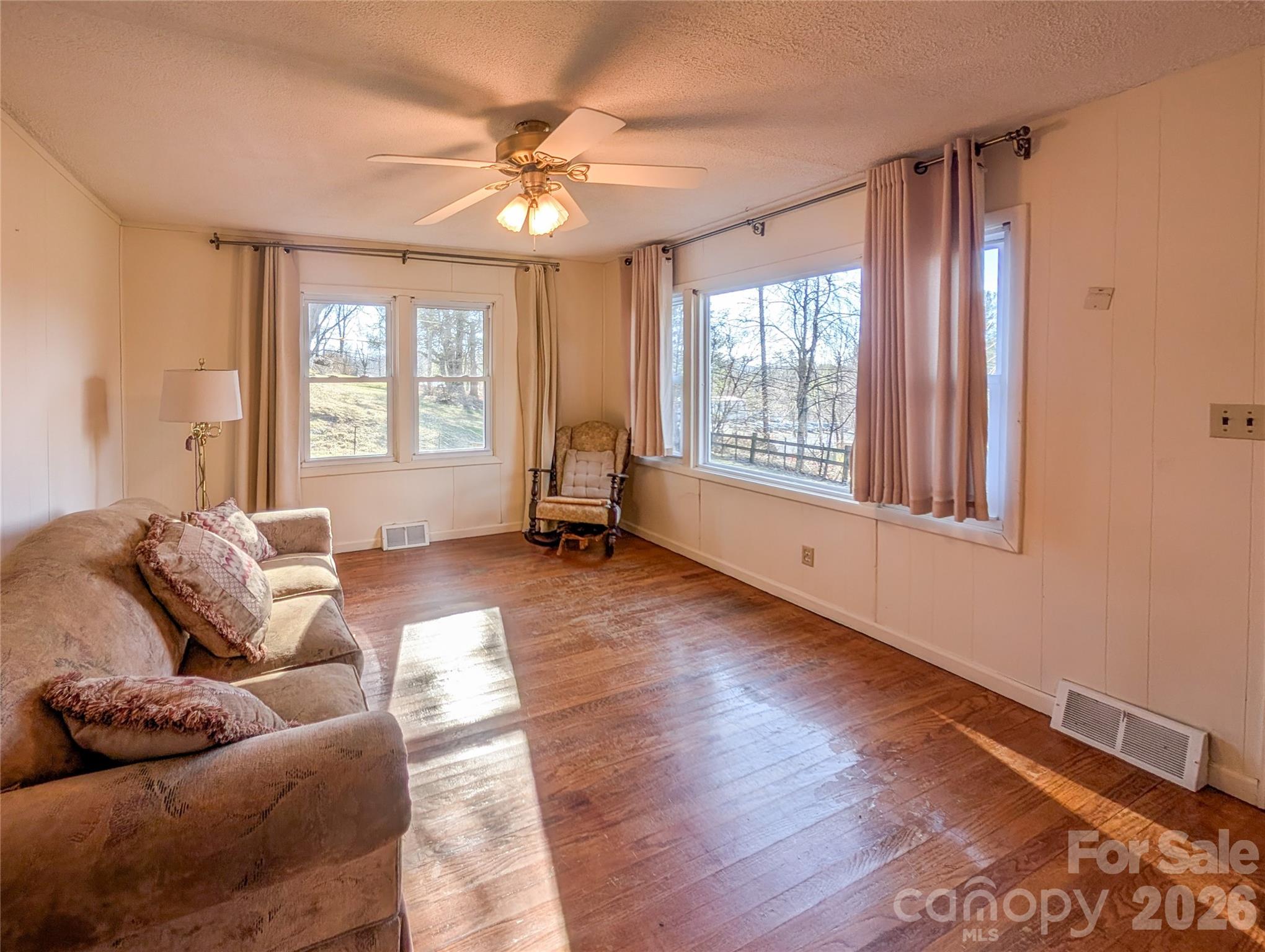 97 Tom Sparks Road — Spruce Pine