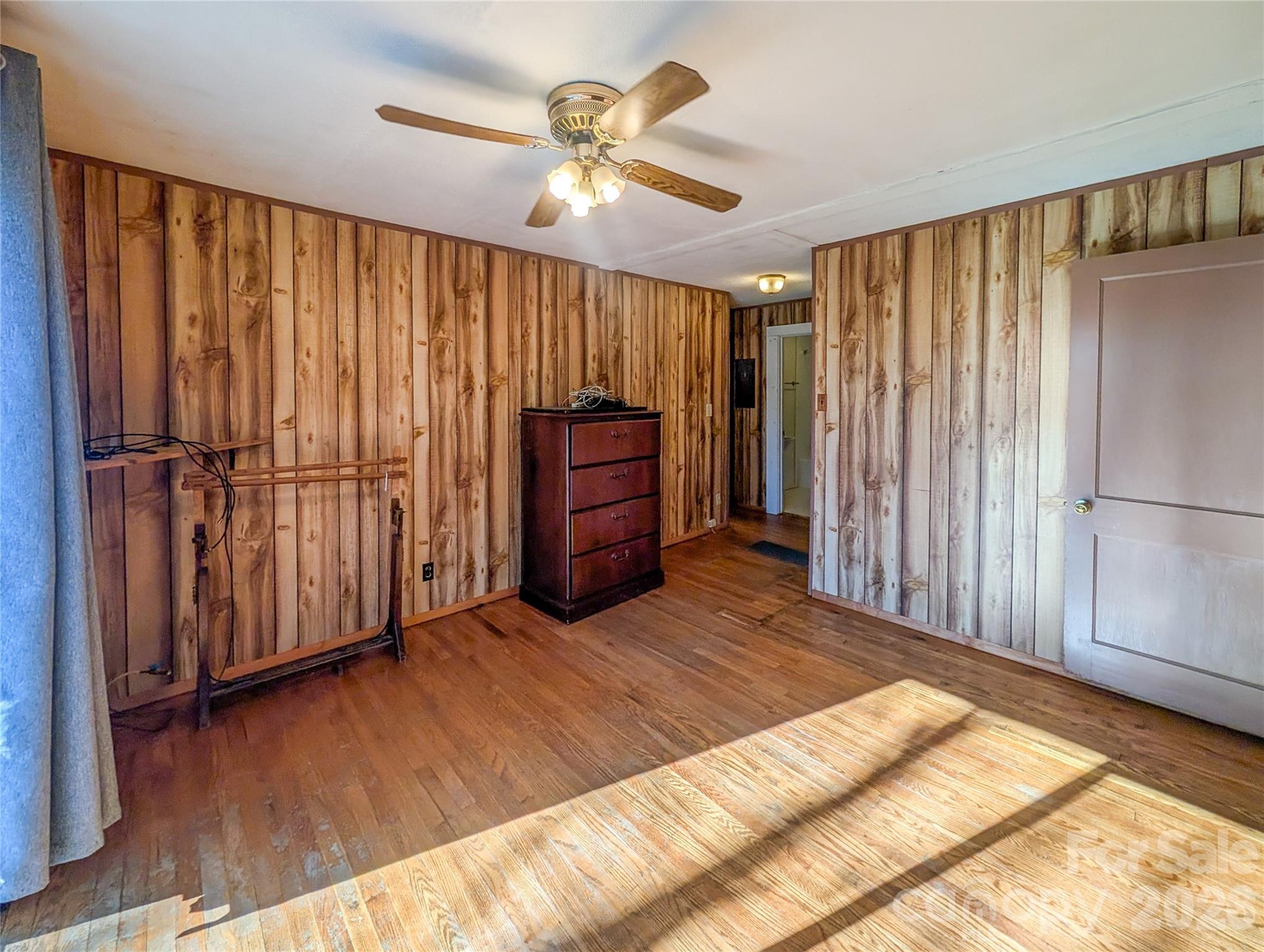 97 Tom Sparks Road — Spruce Pine