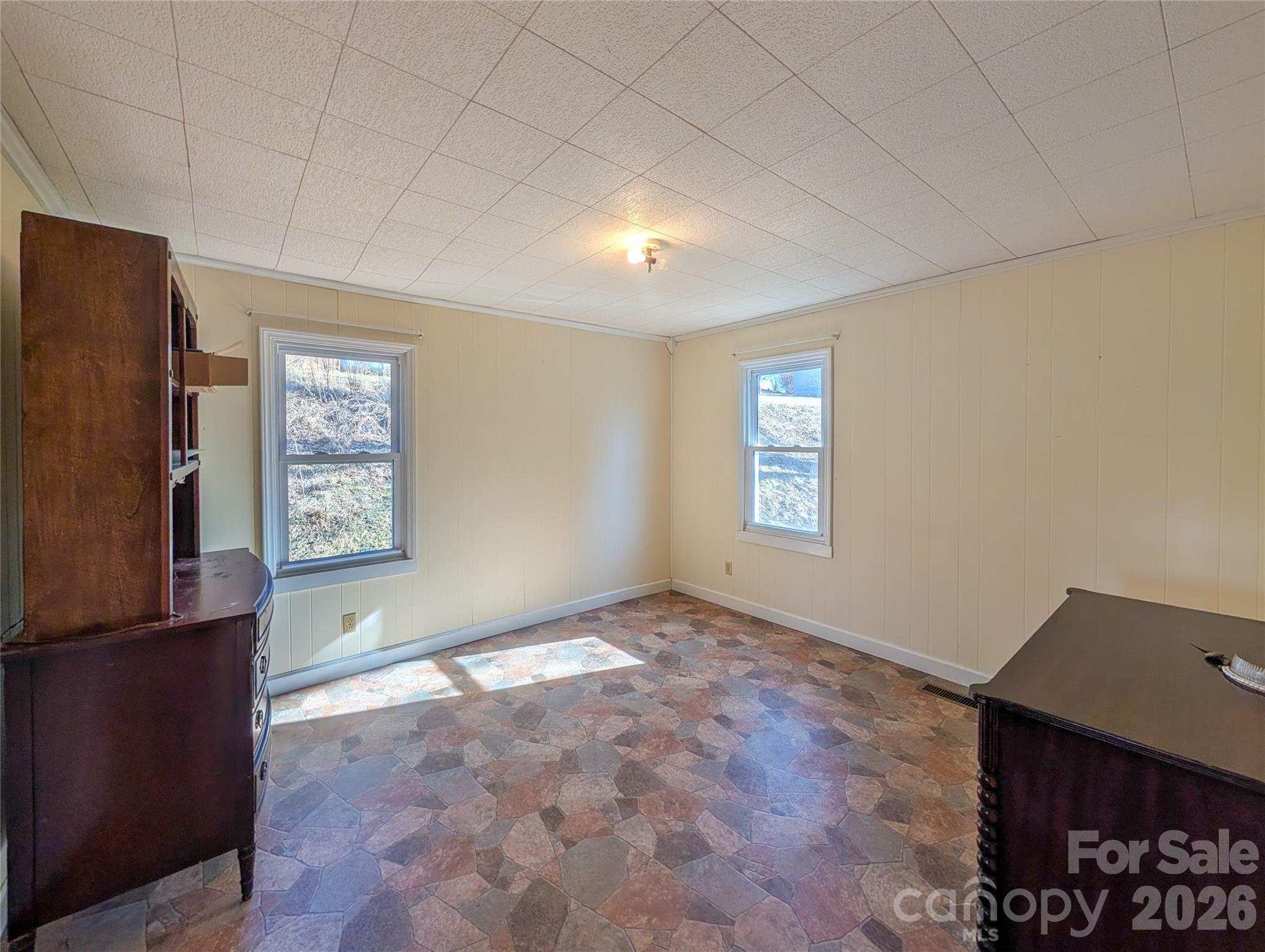 97 Tom Sparks Road — Spruce Pine