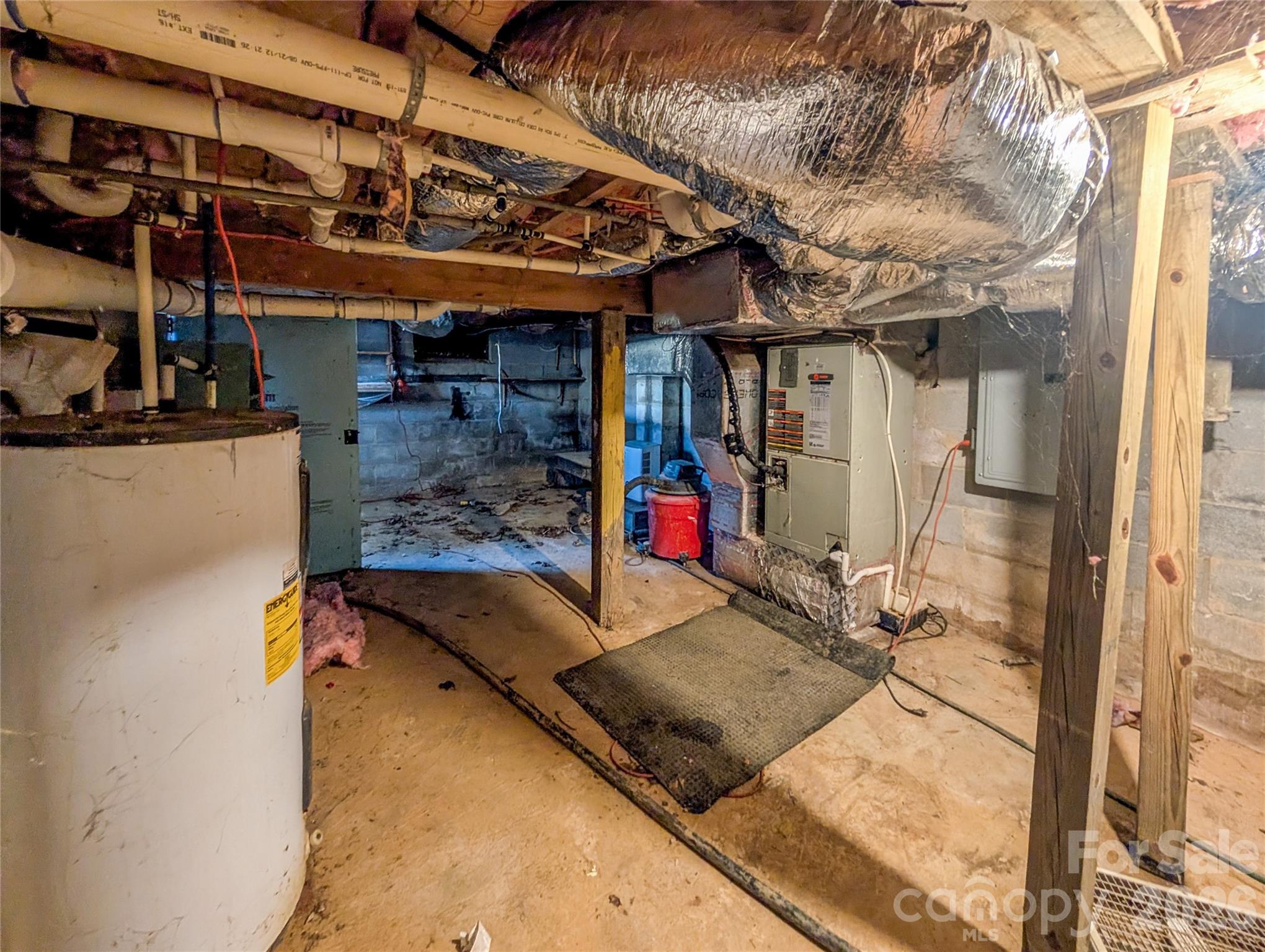 97 Tom Sparks Road — Spruce Pine