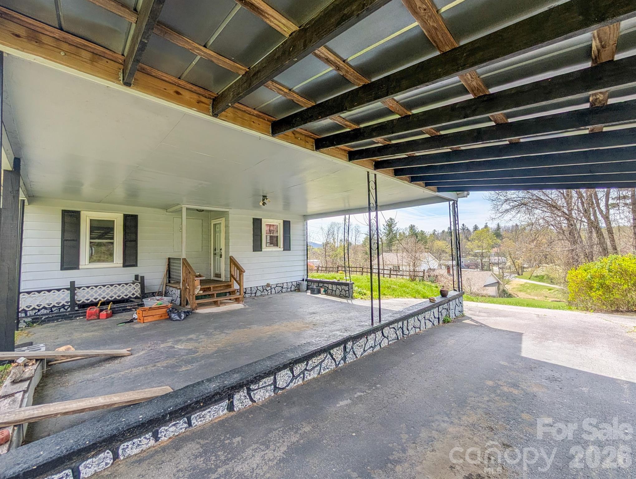 97 Tom Sparks Road — Spruce Pine