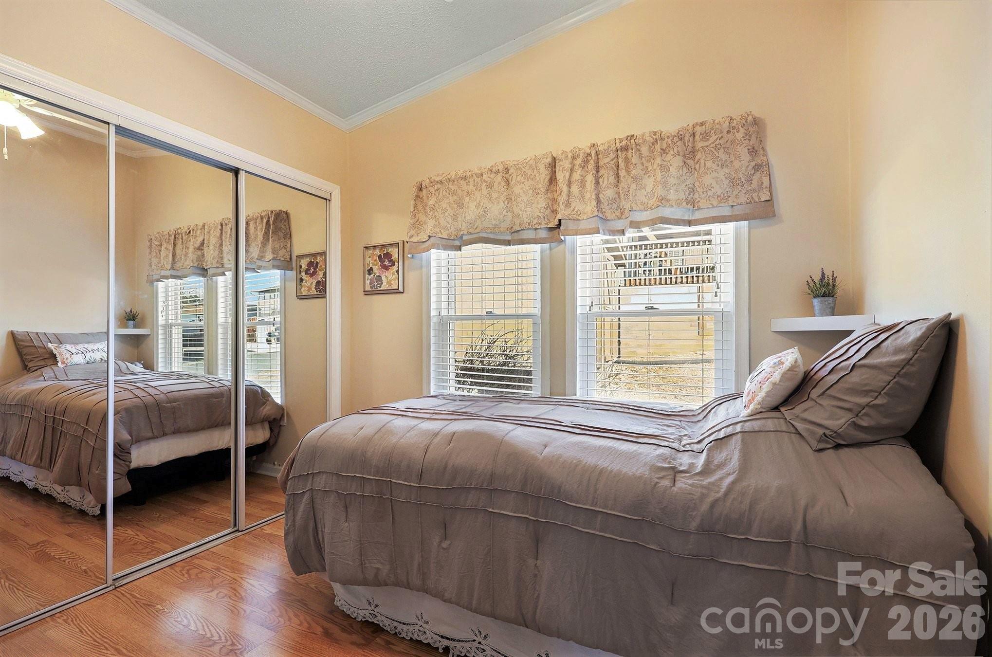 103 Oriole Road — New London