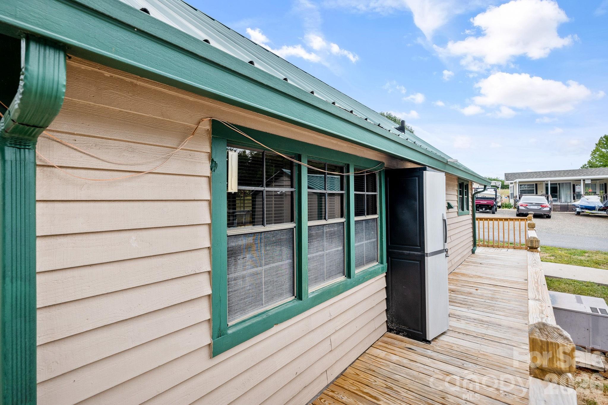 123 Grand View Drive #B180/181 — New London