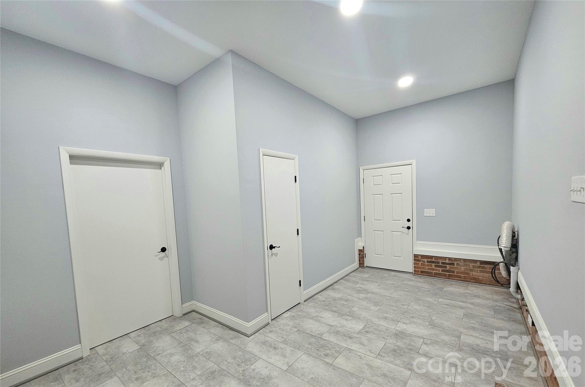 506 Settlement Drive — Midland