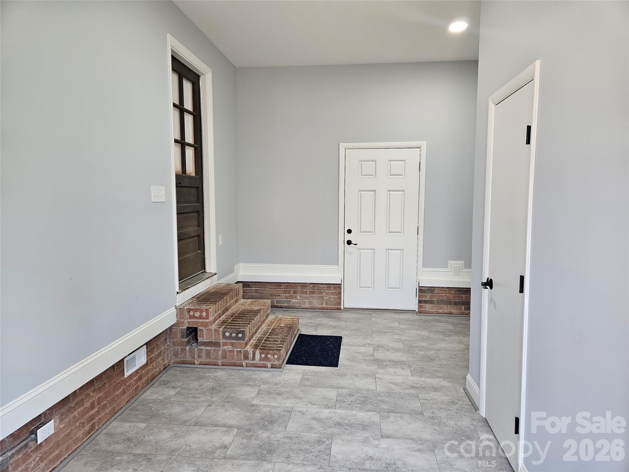 506 Settlement Drive — Midland