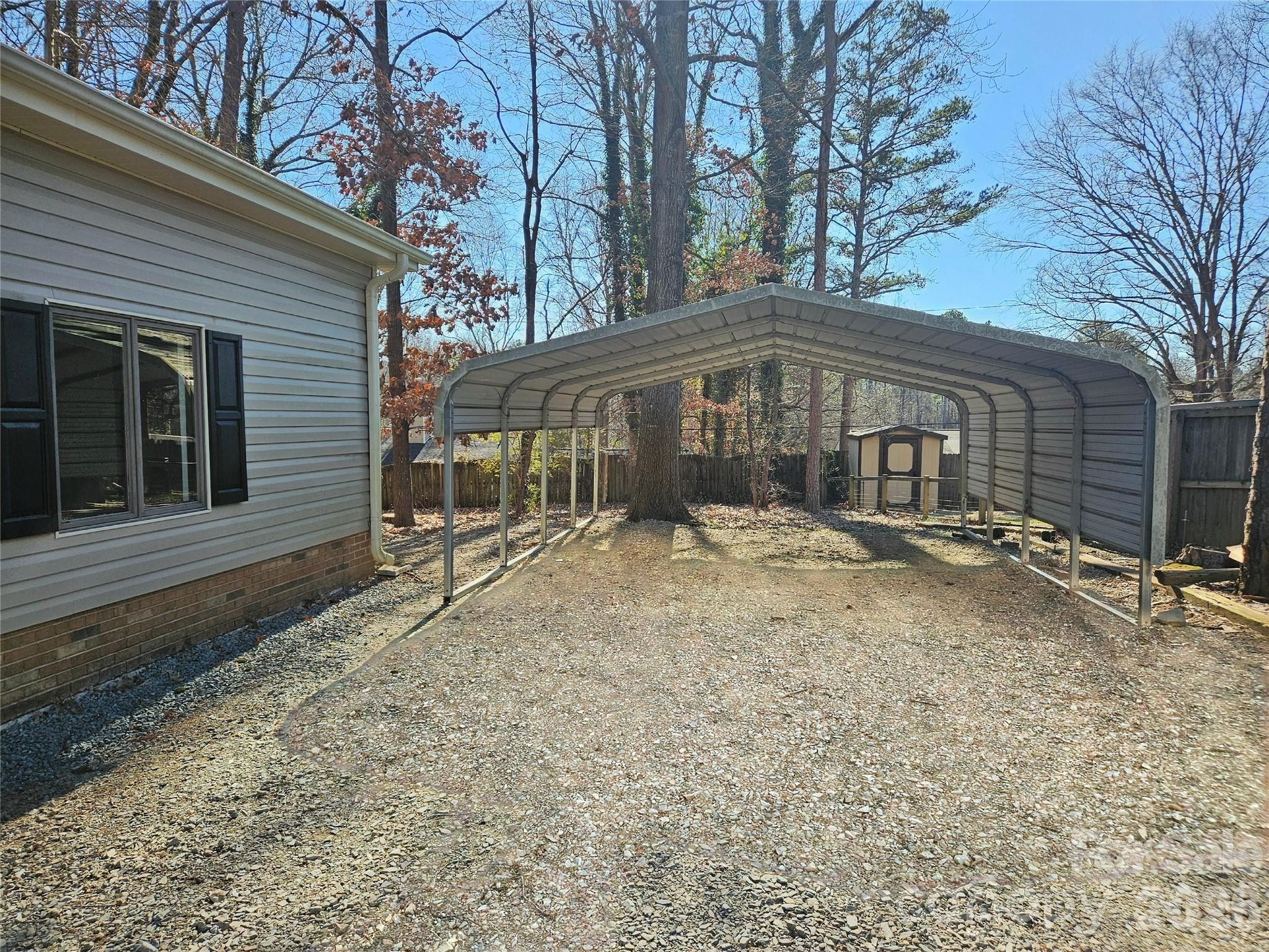 506 Settlement Drive — Midland
