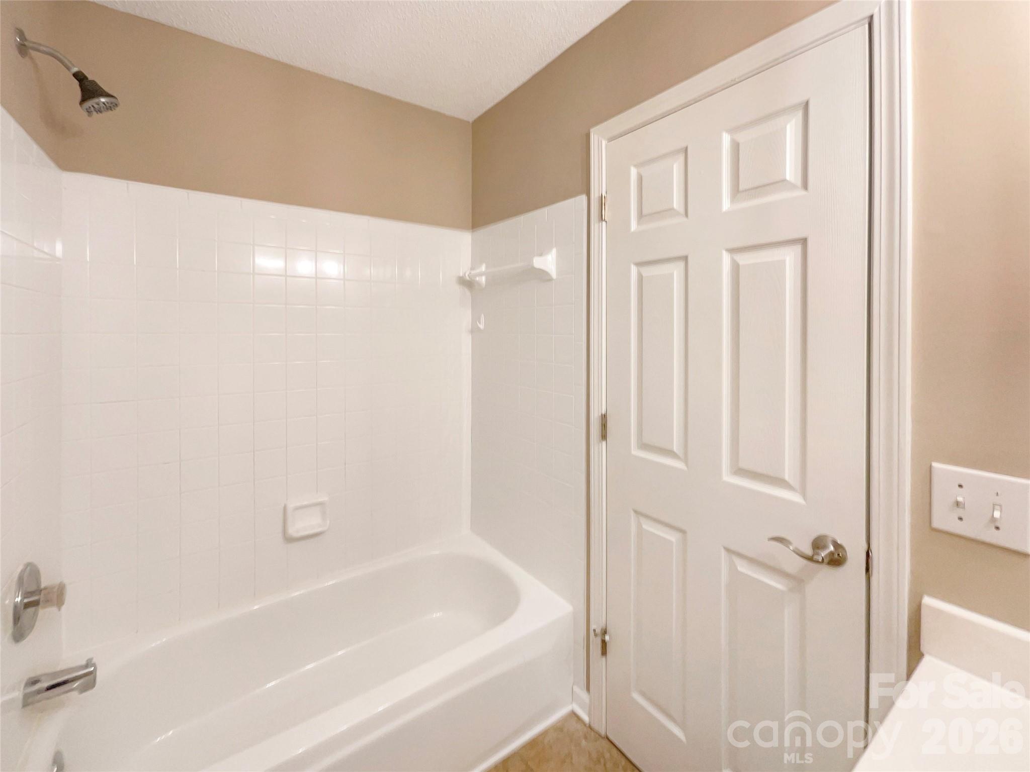 231 Fox Hollow Road — Mooresville