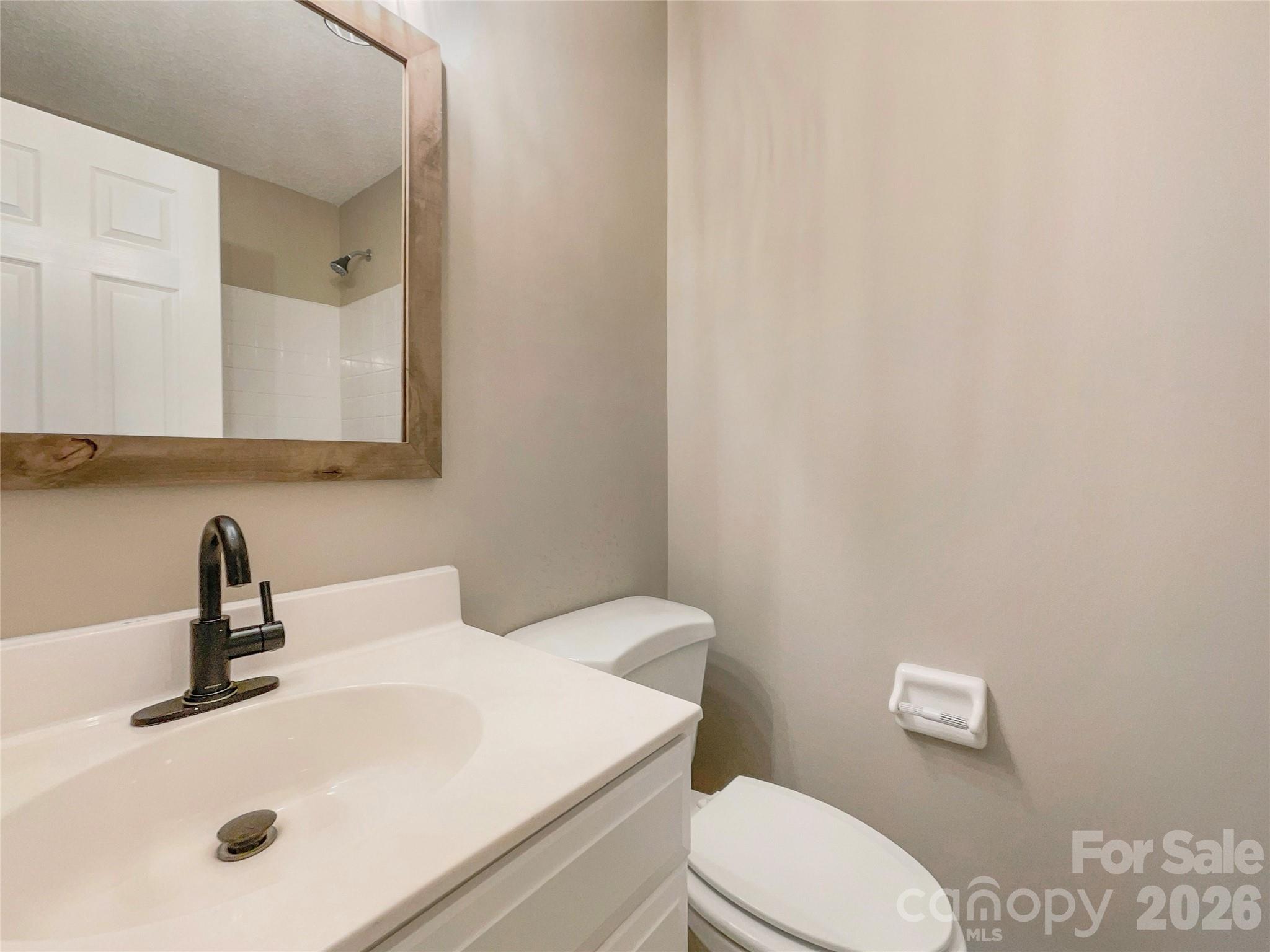 231 Fox Hollow Road — Mooresville