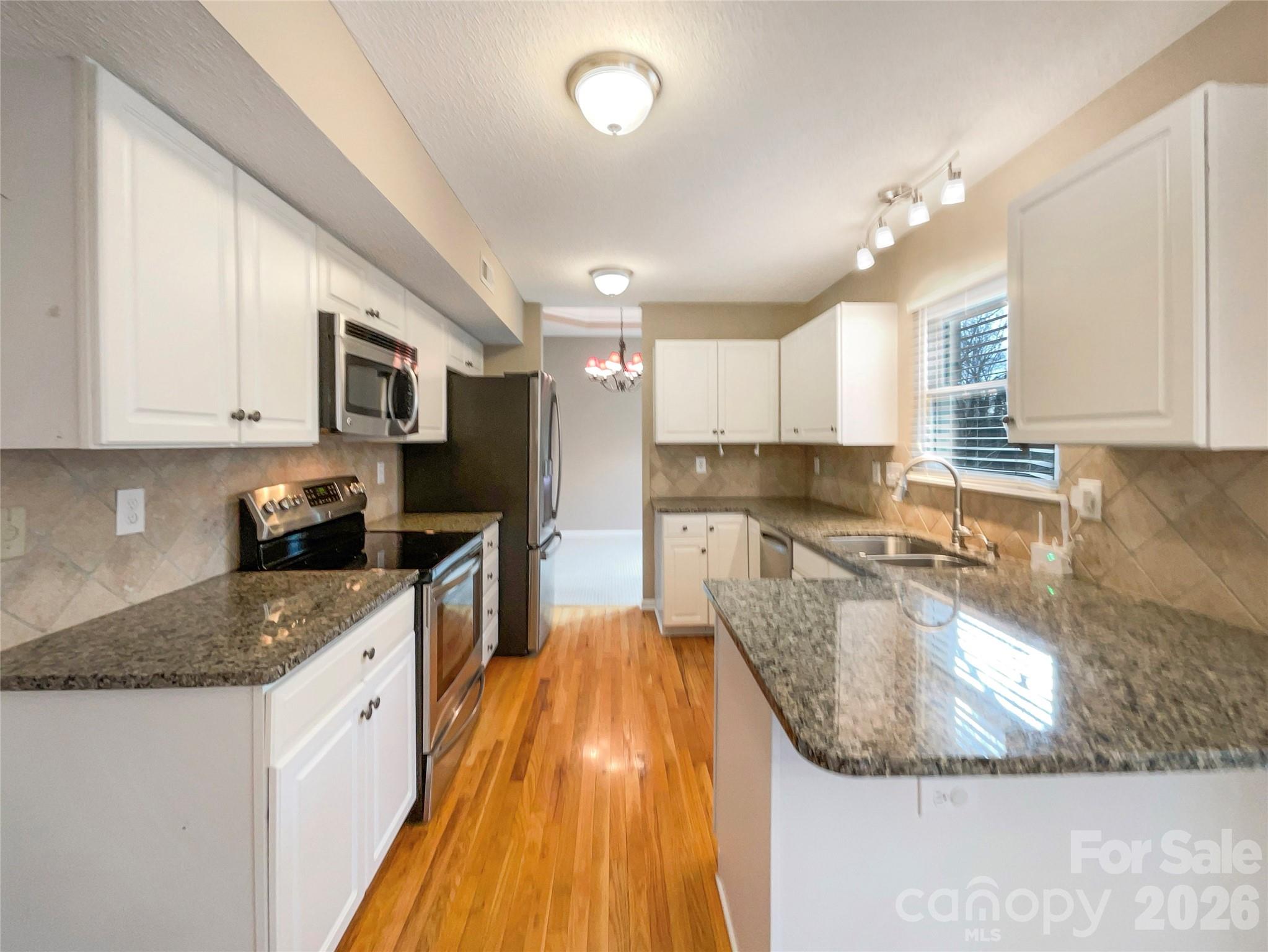 231 Fox Hollow Road — Mooresville