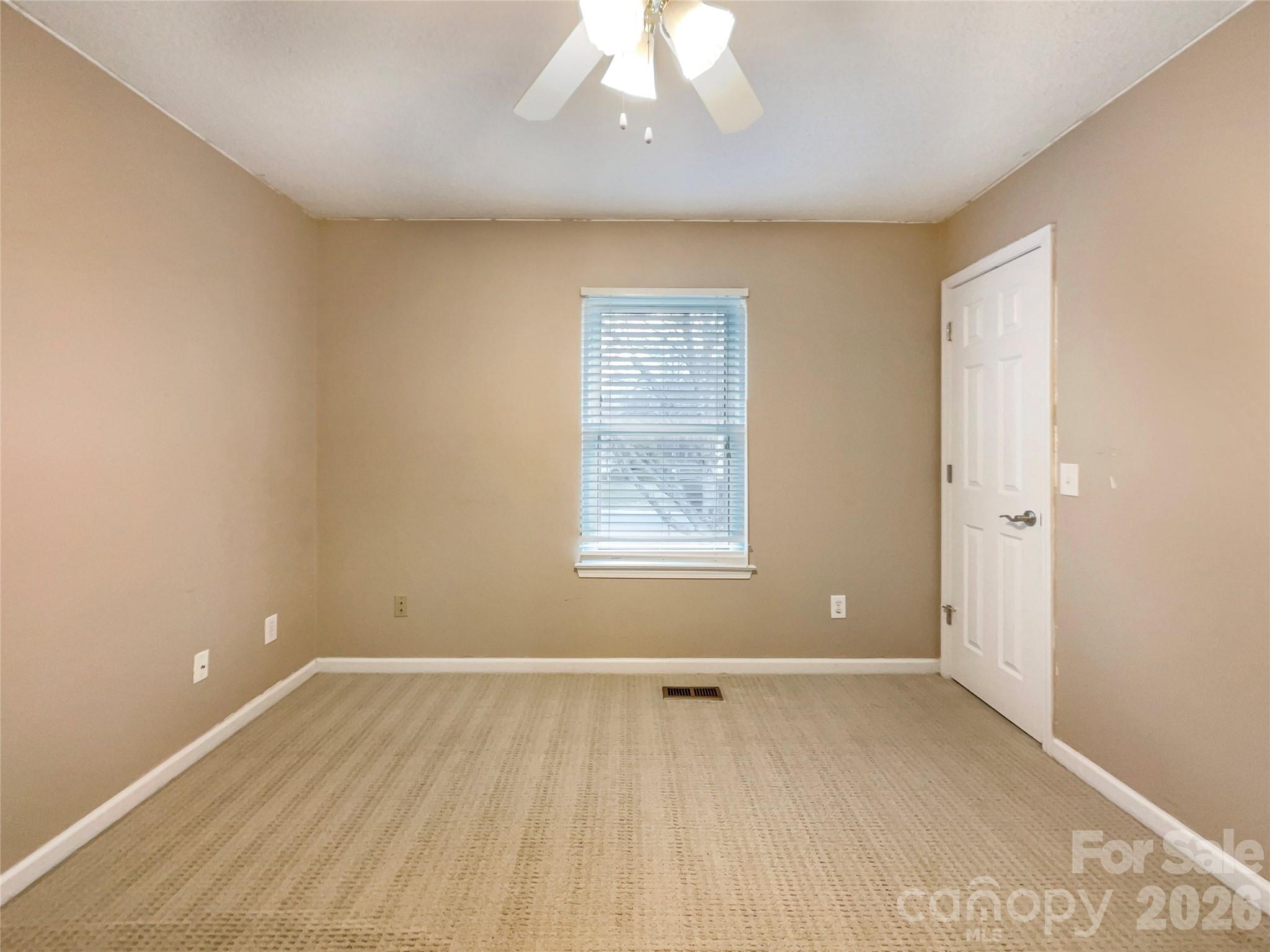 231 Fox Hollow Road — Mooresville