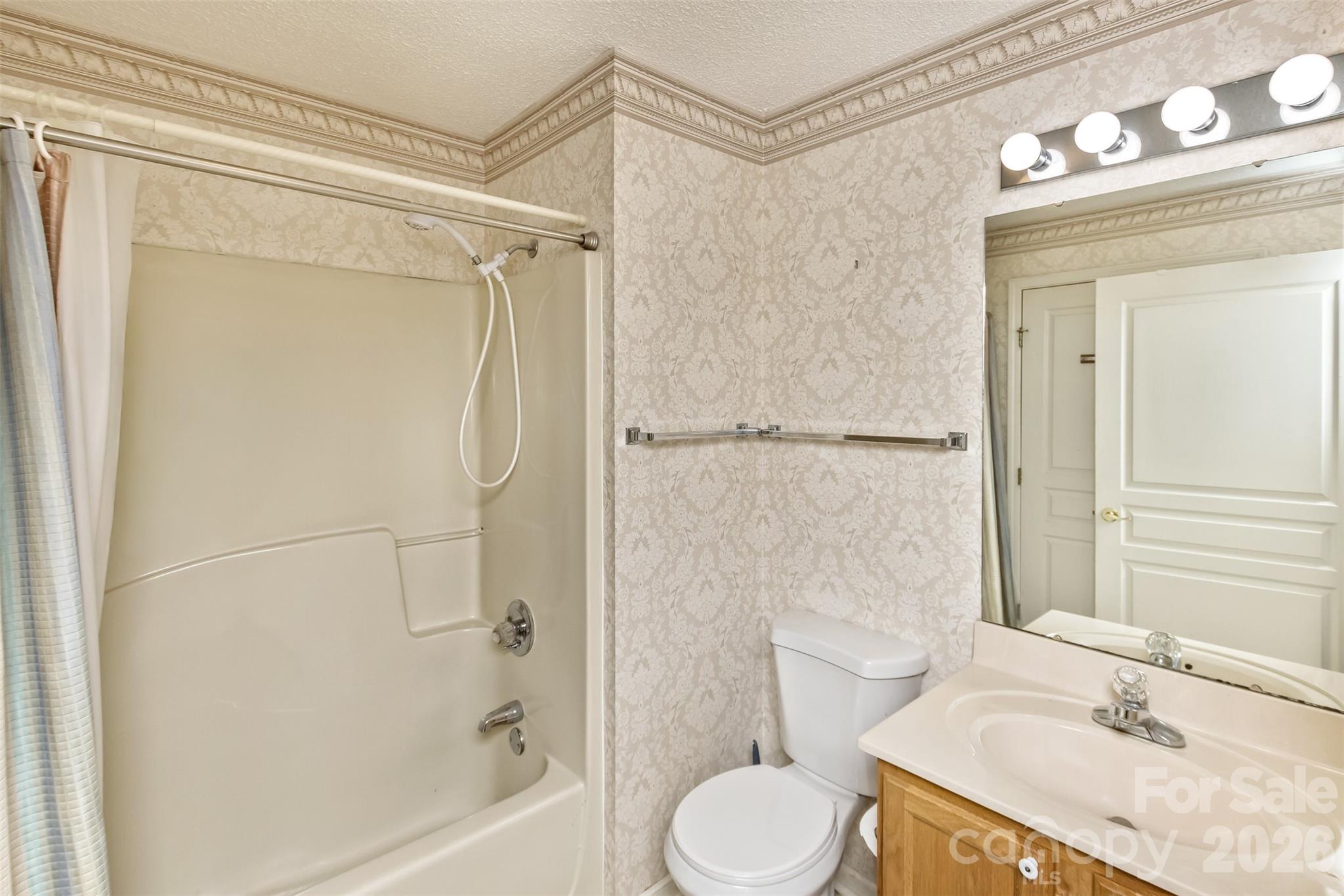 3305 Idle Hour Drive — Asheville
