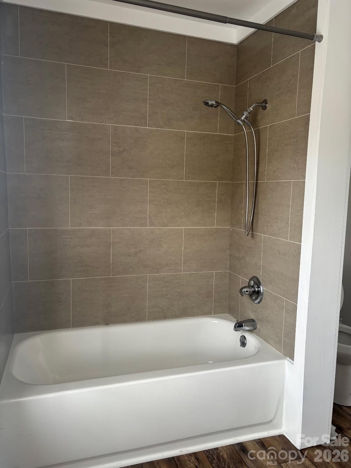 1025 Gaston Avenue — Gastonia