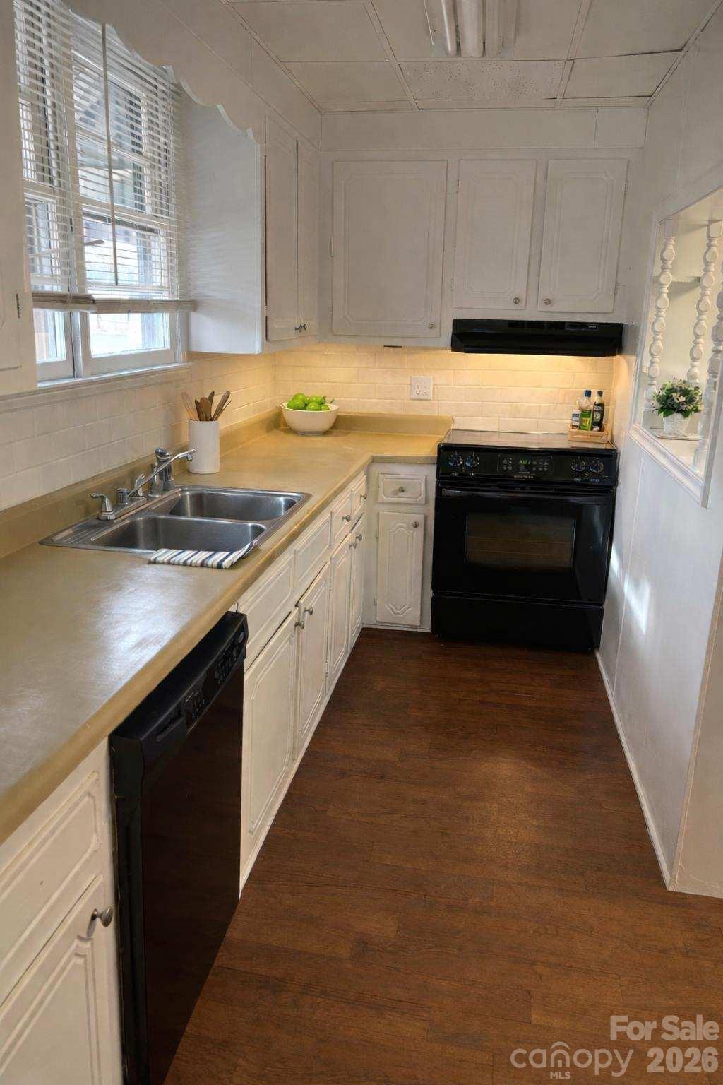1025 Gaston Avenue — Gastonia