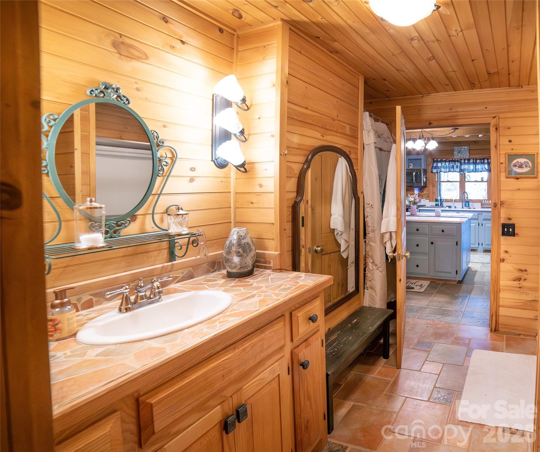 4021 & 4022 Johns River Road — Morganton