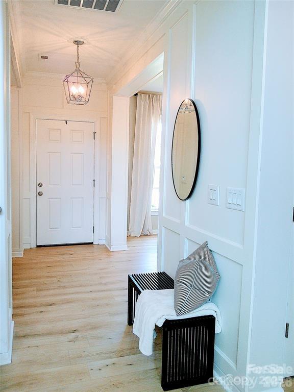 1141 Overlake Drive — Belmont