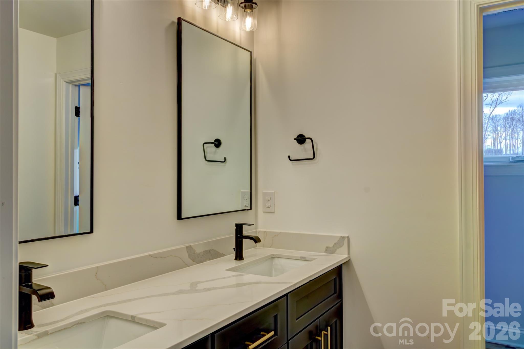 1041 Harrogate Drive — Bessemer City