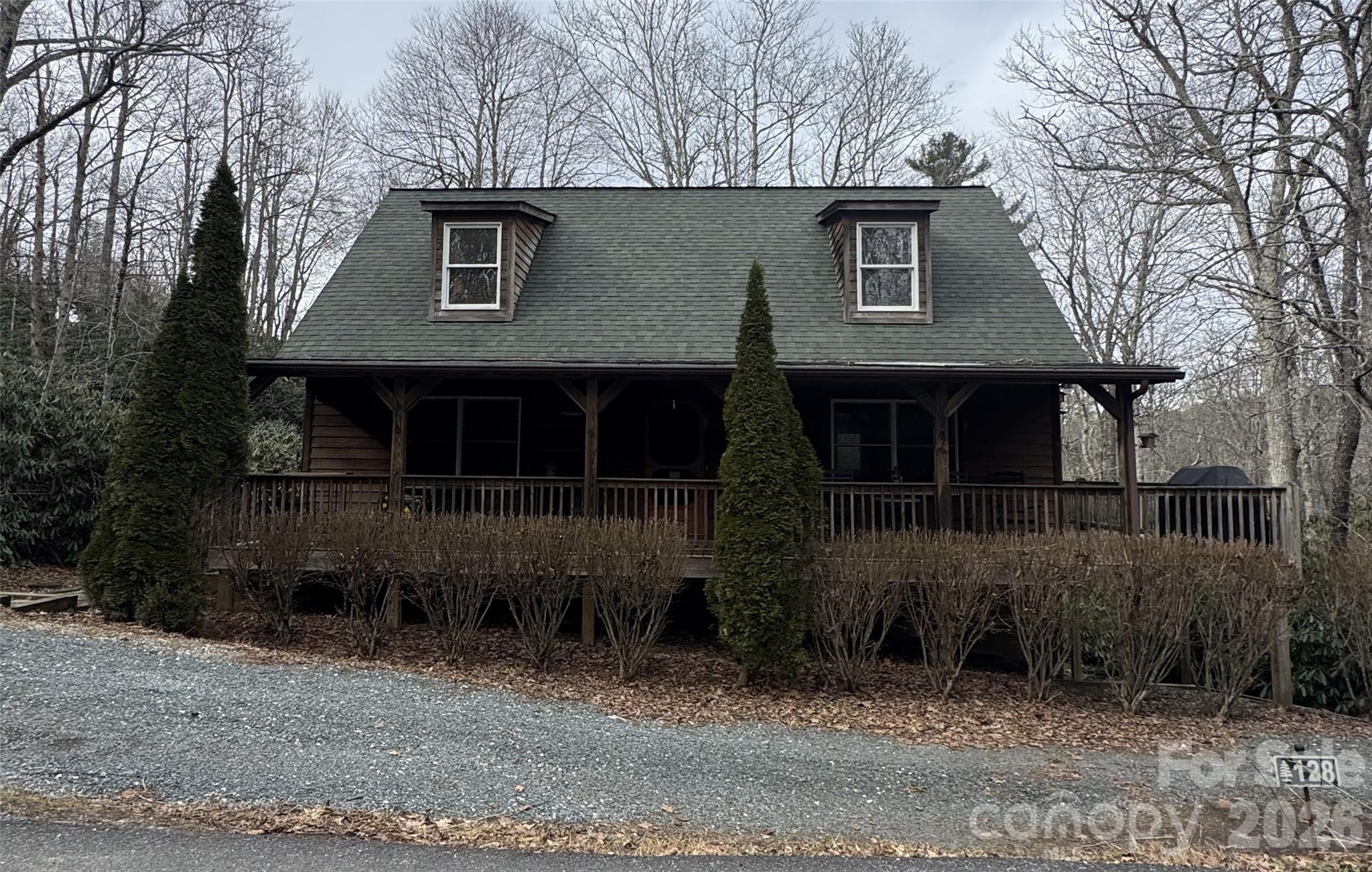 128 Hillcrest Road — Newland
