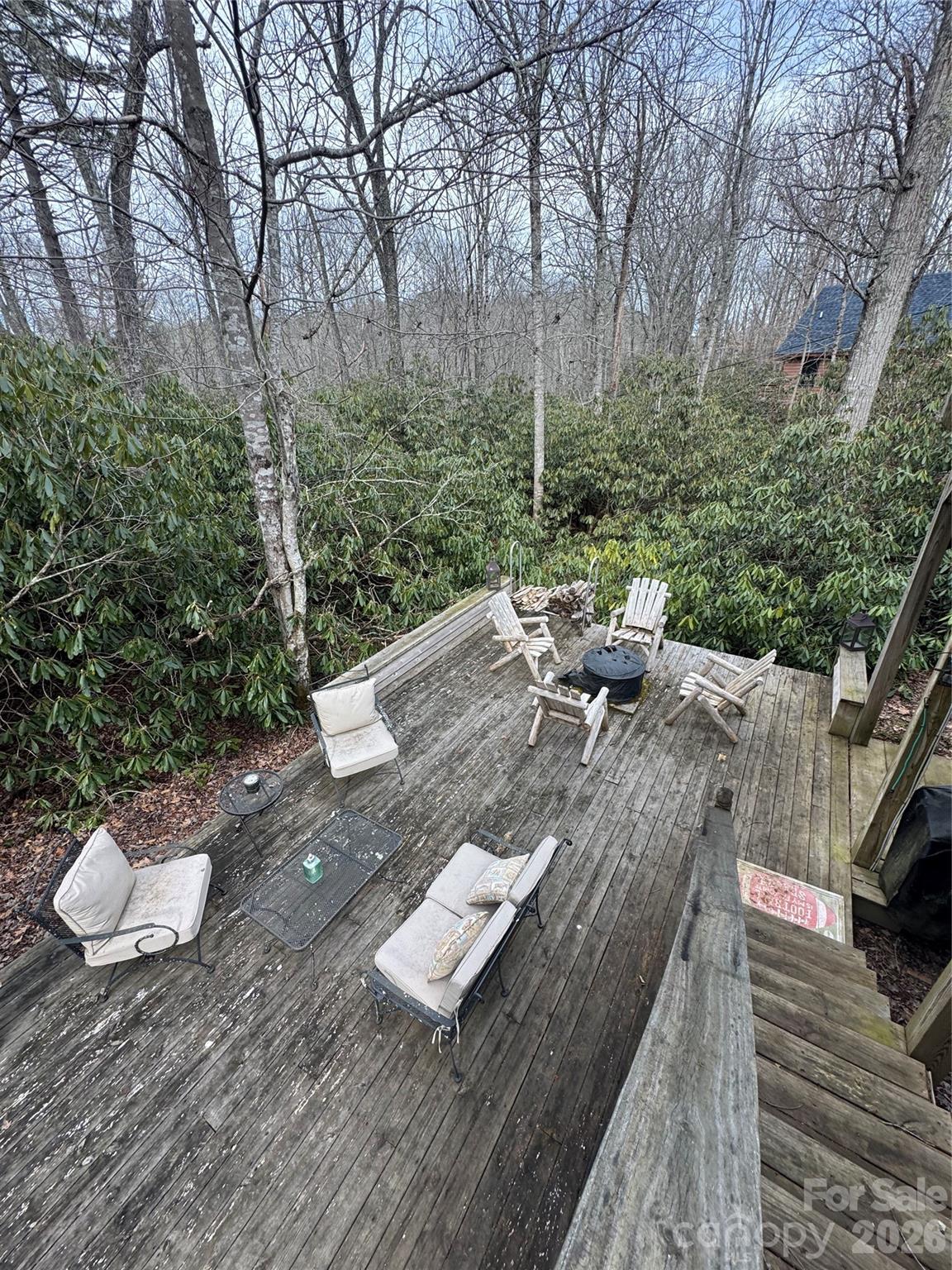 128 Hillcrest Road — Newland
