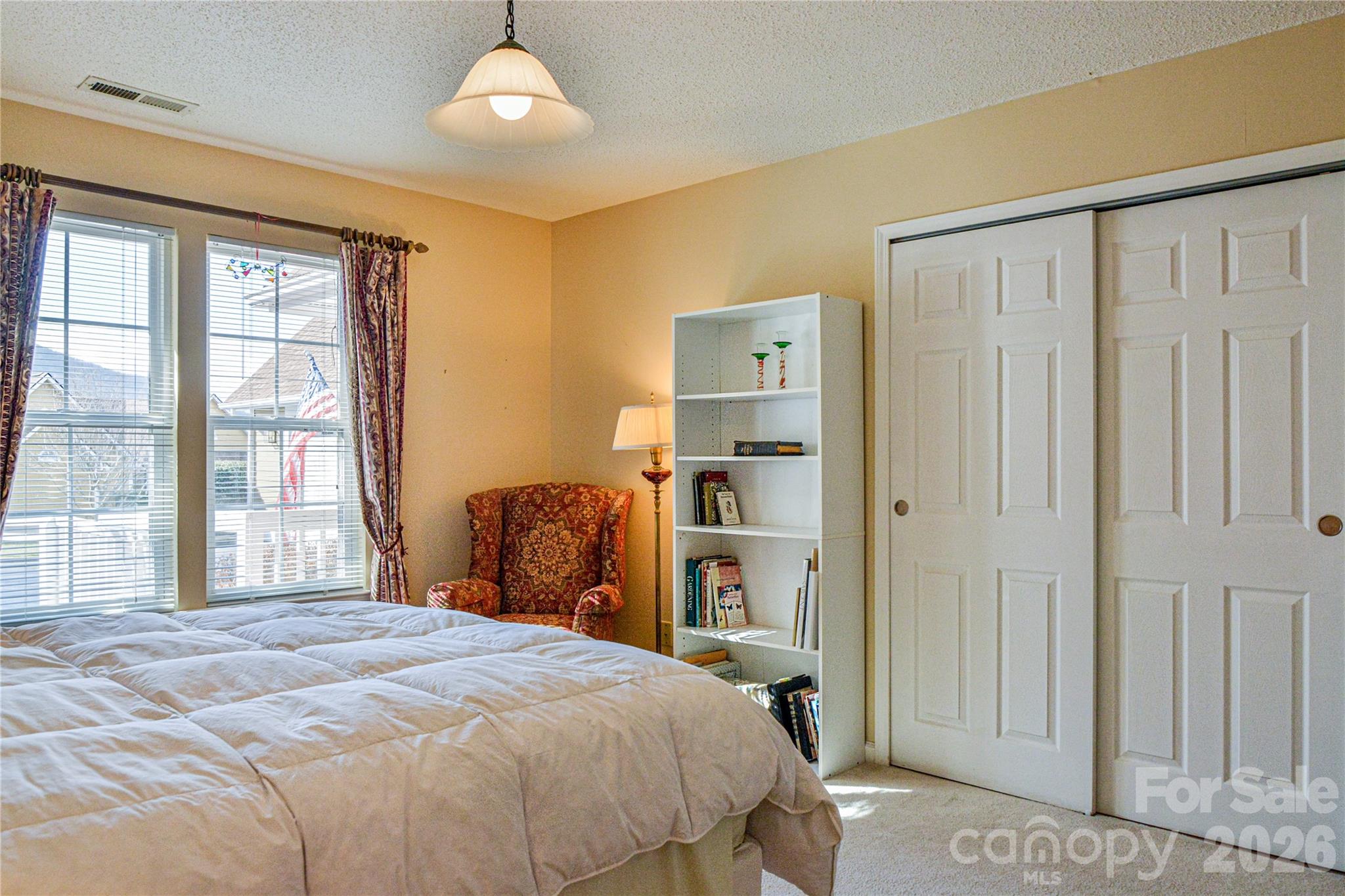 1301 Hyde Park Drive — Asheville