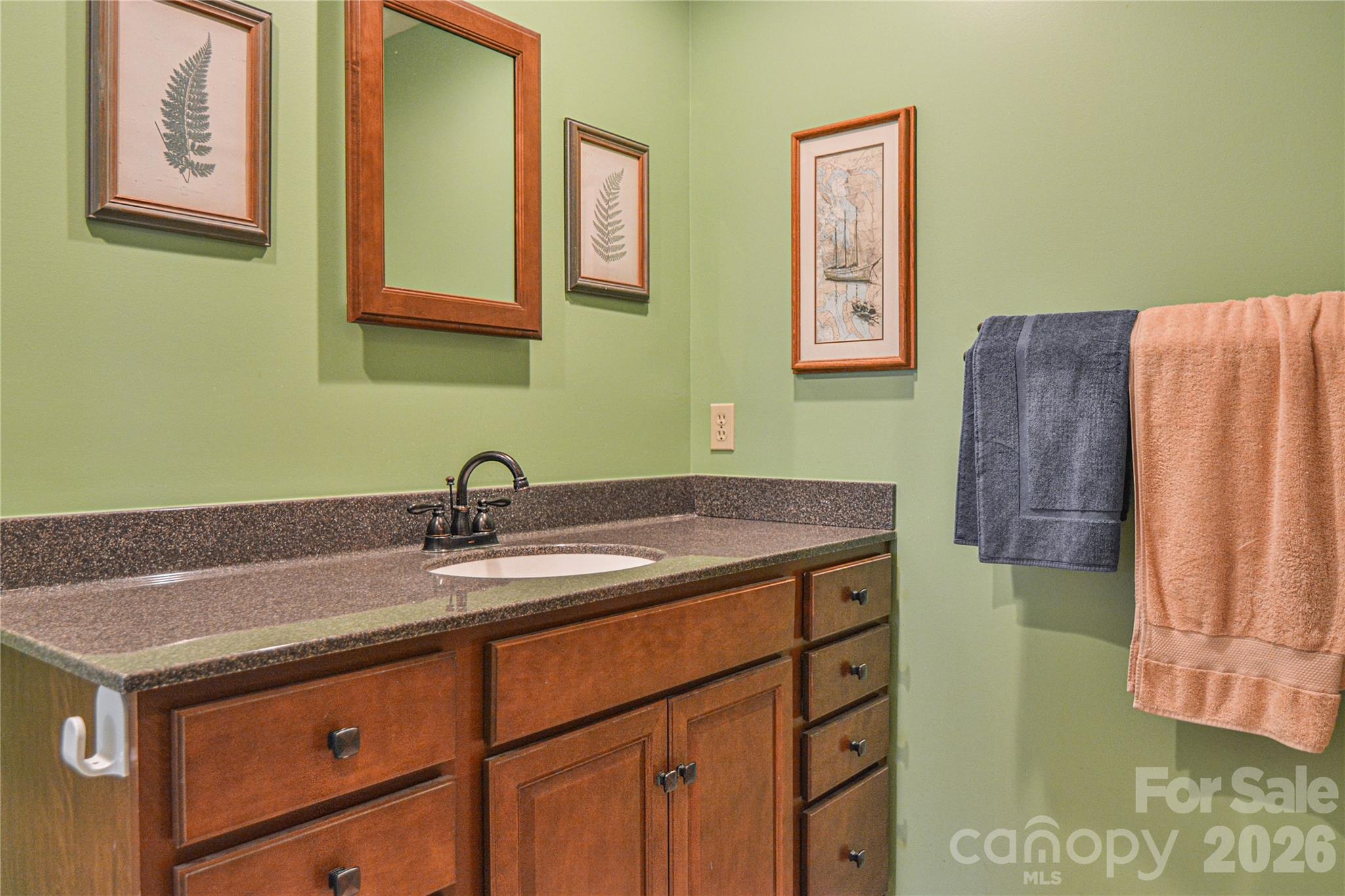 1301 Hyde Park Drive — Asheville