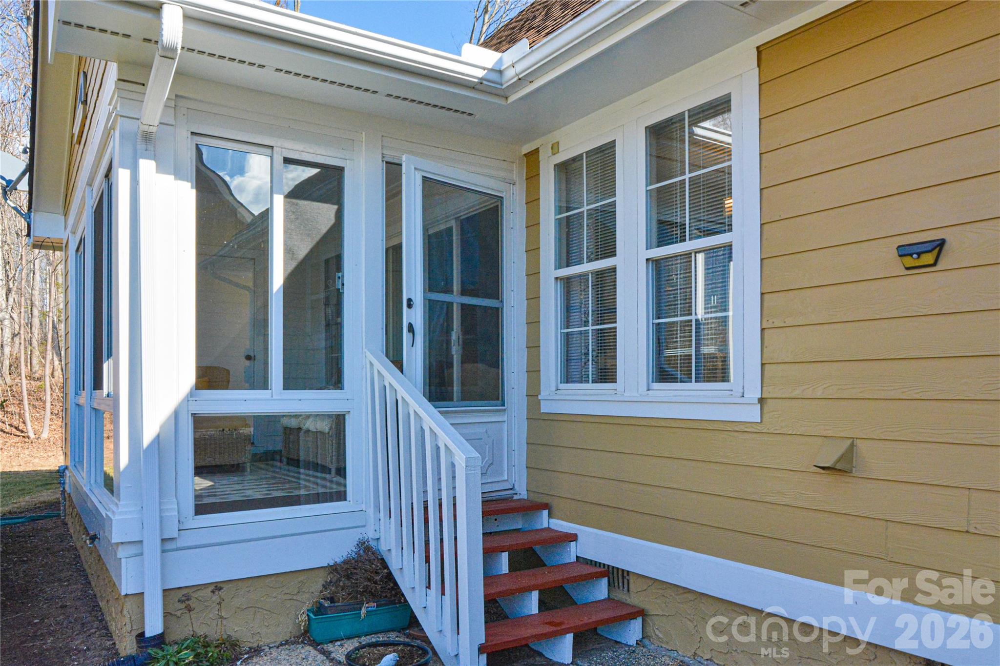 1301 Hyde Park Drive — Asheville