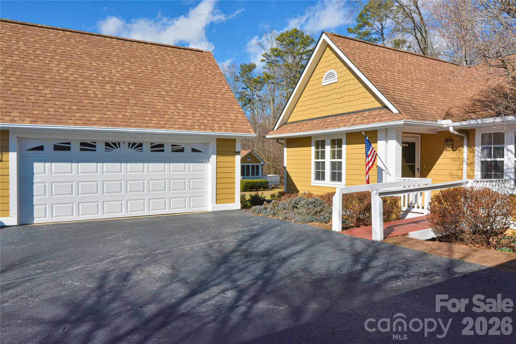1301 Hyde Park Drive — Asheville