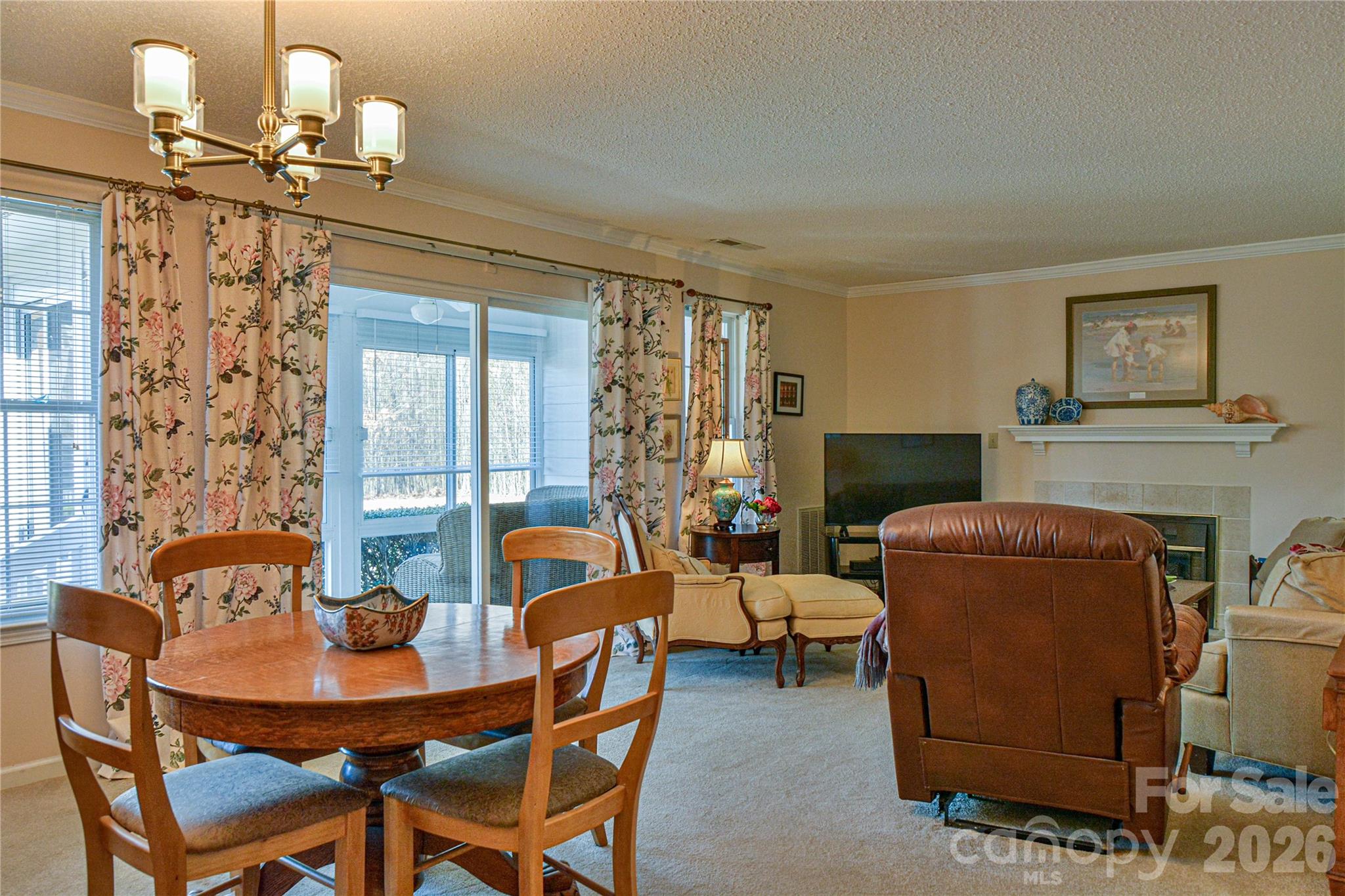 1301 Hyde Park Drive — Asheville