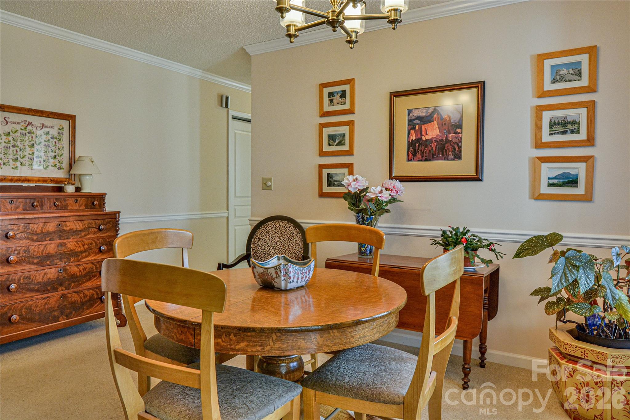1301 Hyde Park Drive — Asheville