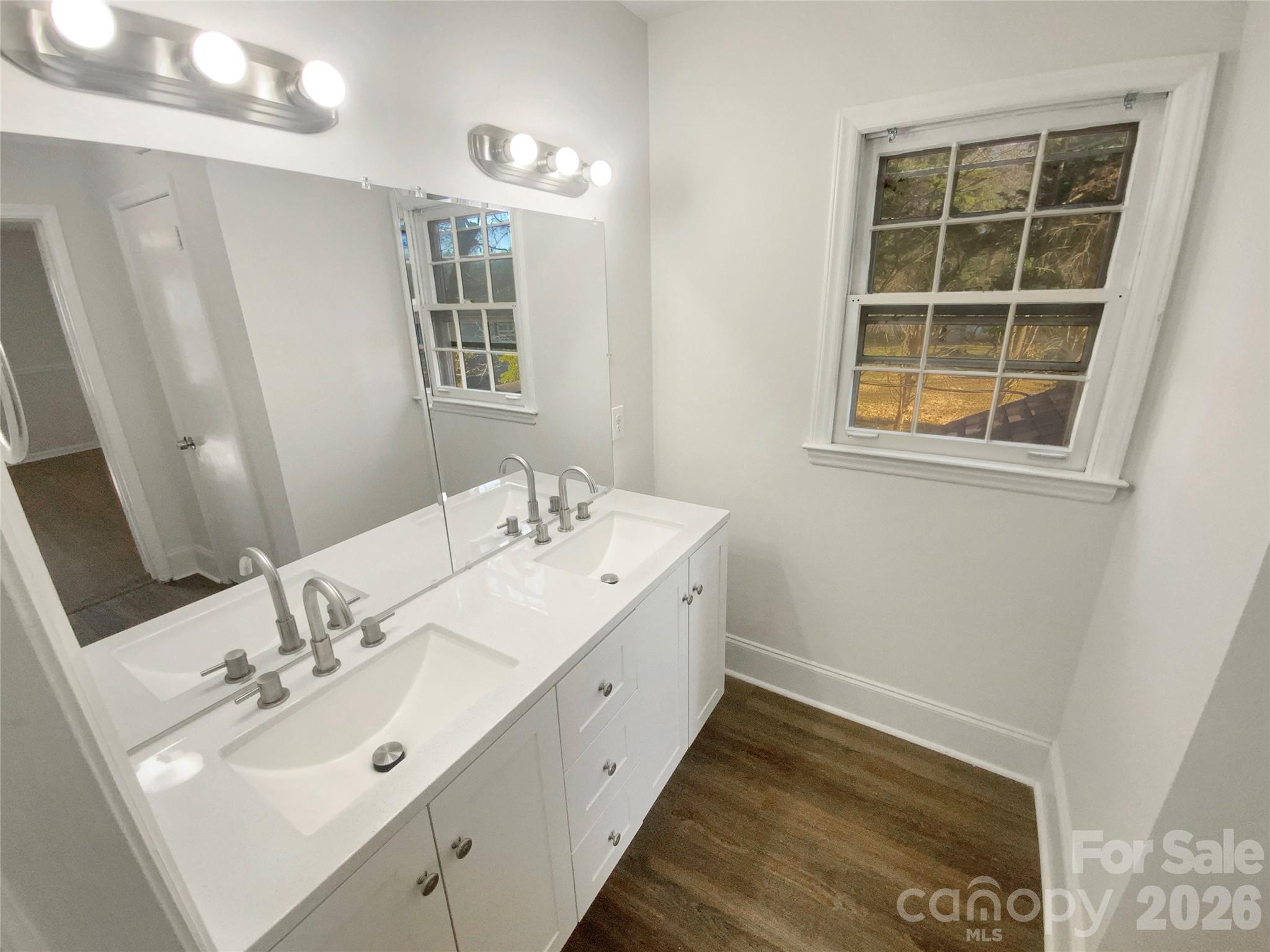 4661 Easthaven Drive — Charlotte