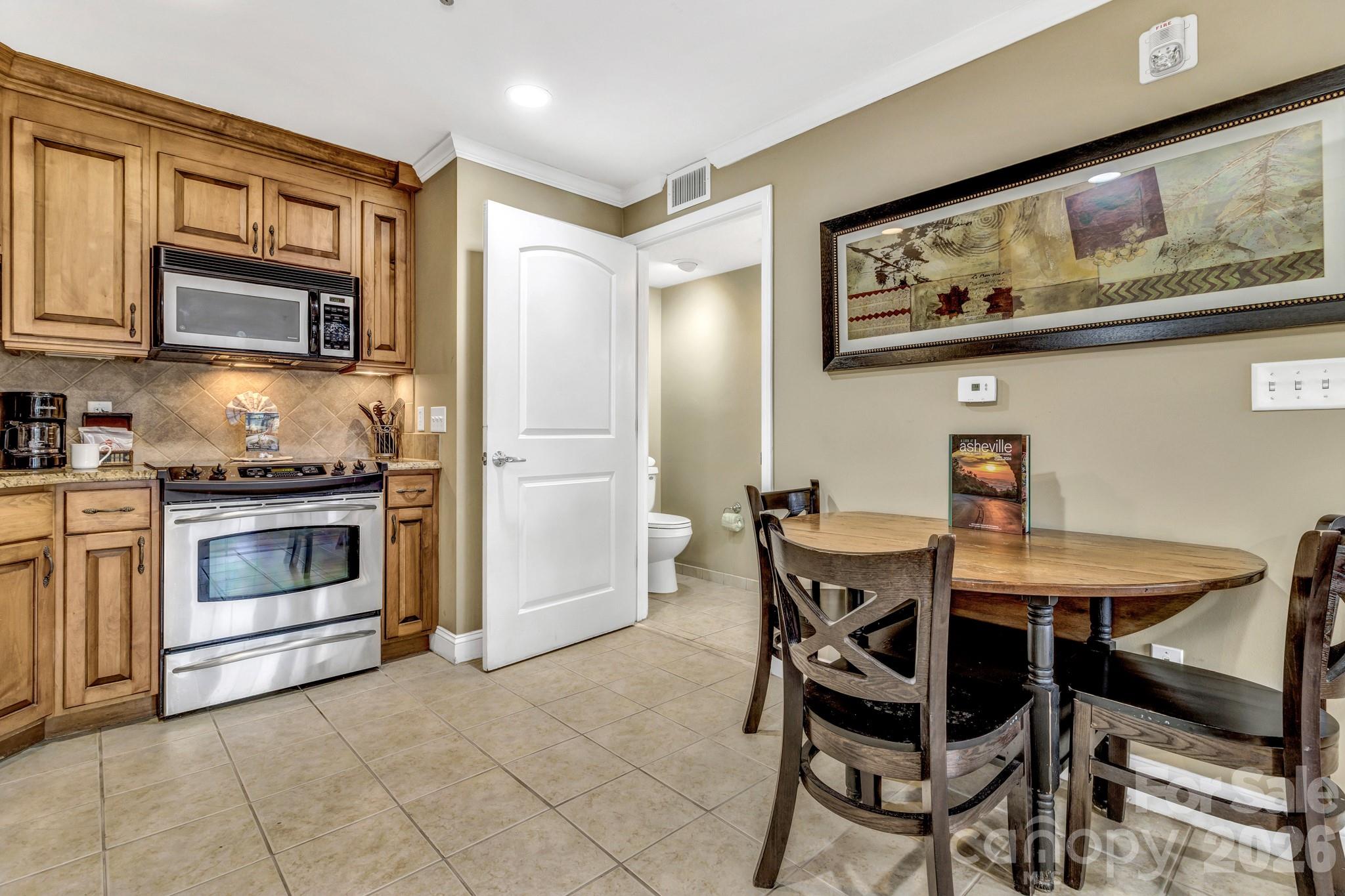119 Bowling Park Road — Asheville