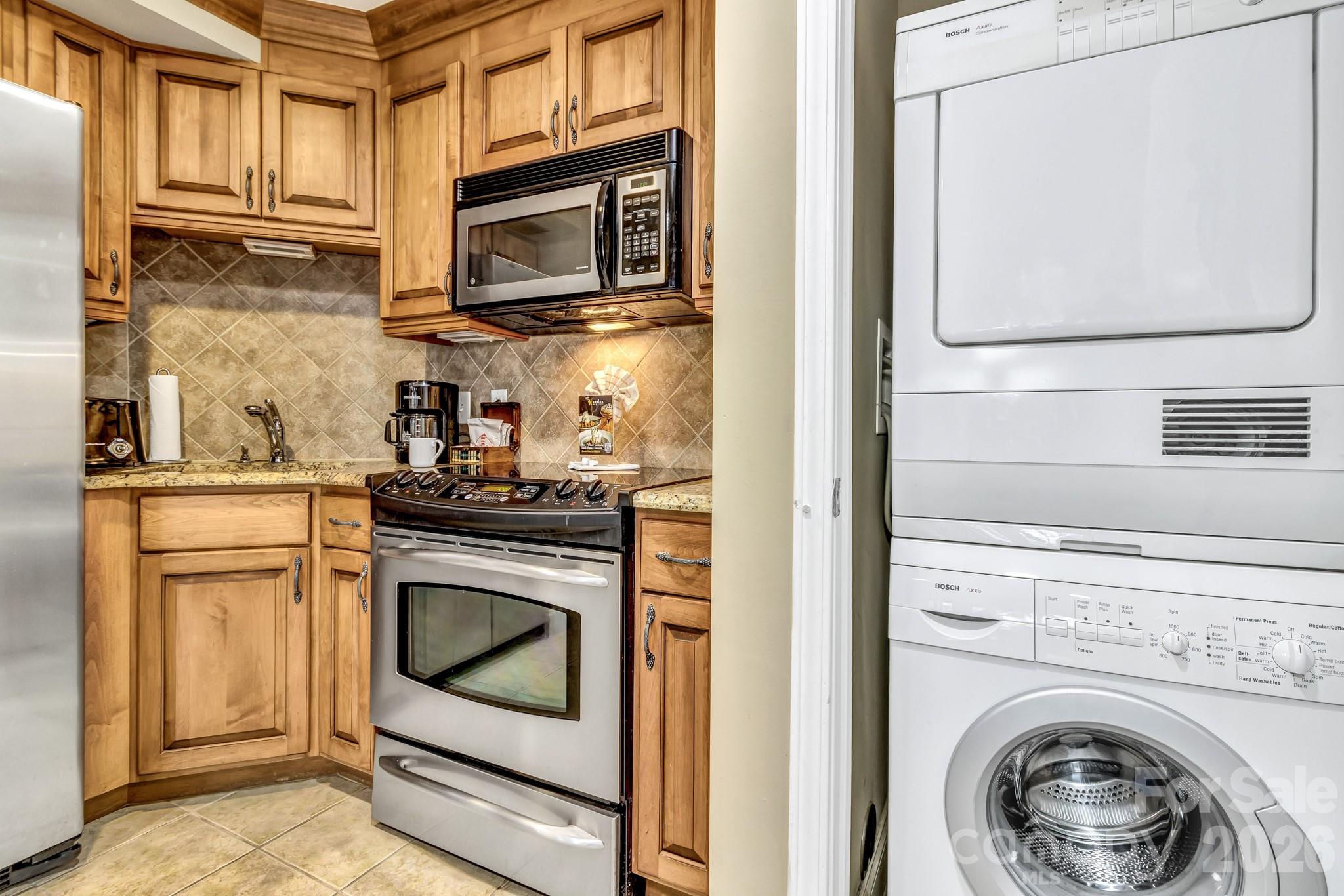 119 Bowling Park Road — Asheville