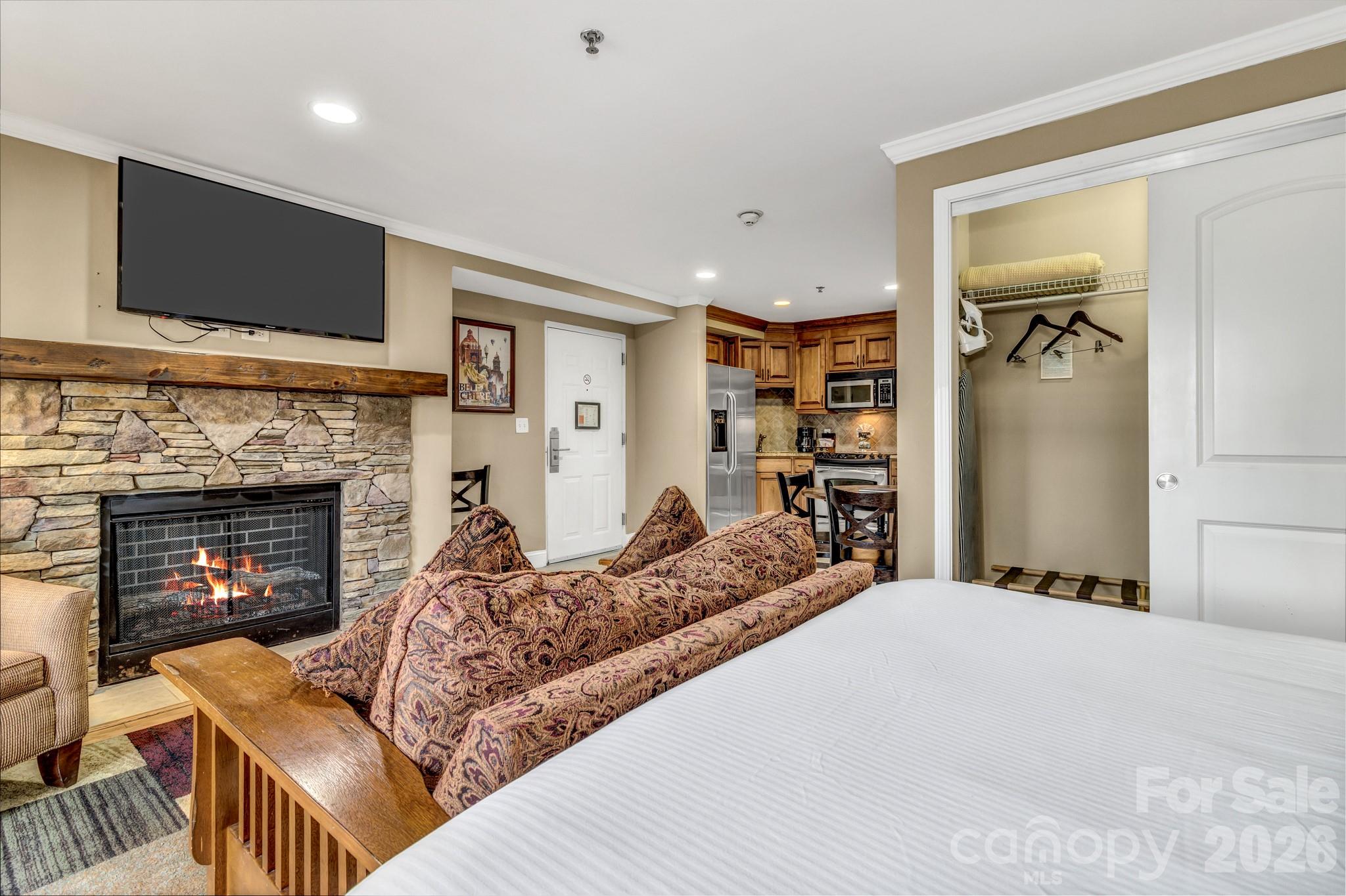 119 Bowling Park Road — Asheville