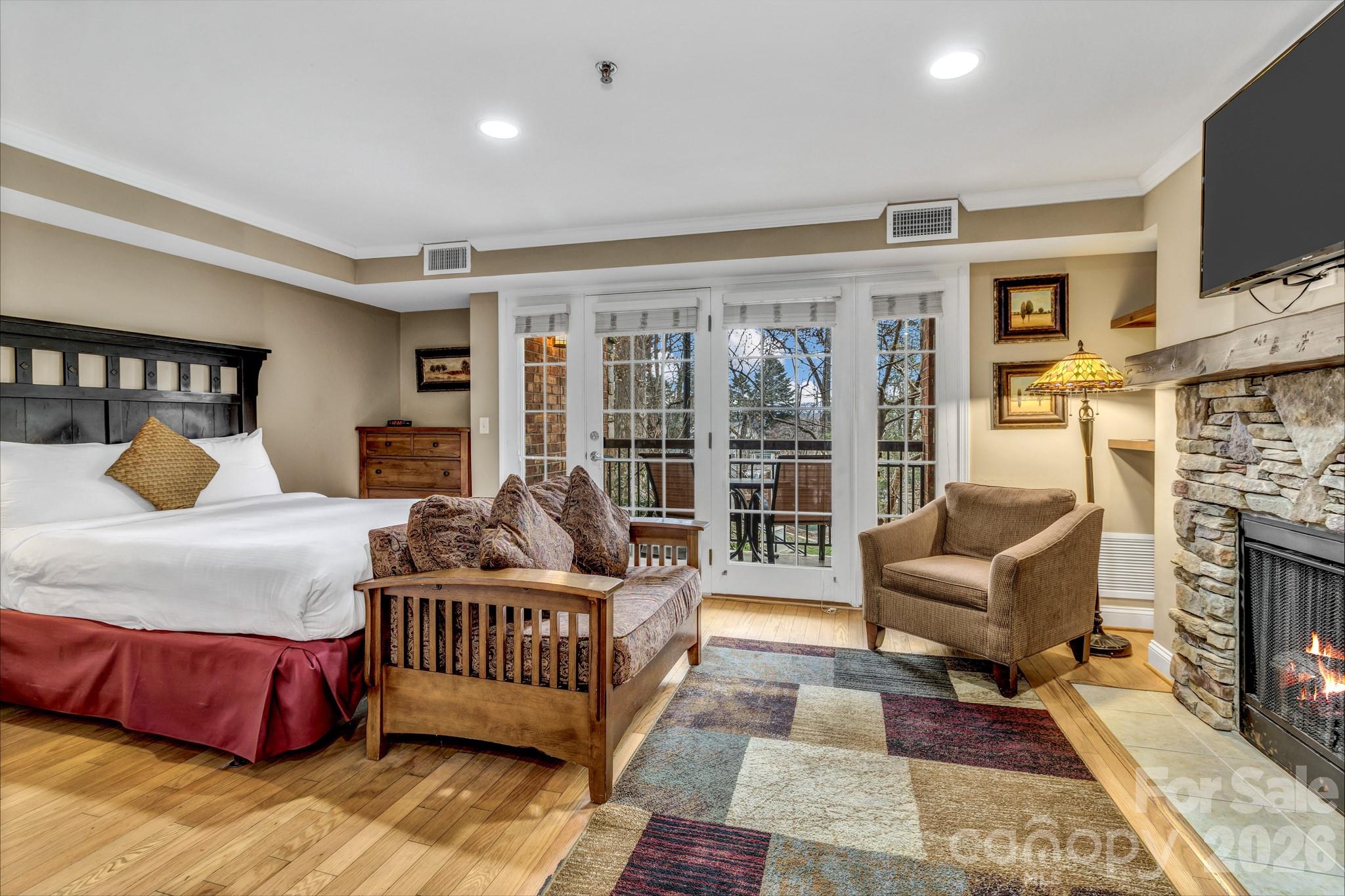 119 Bowling Park Road — Asheville