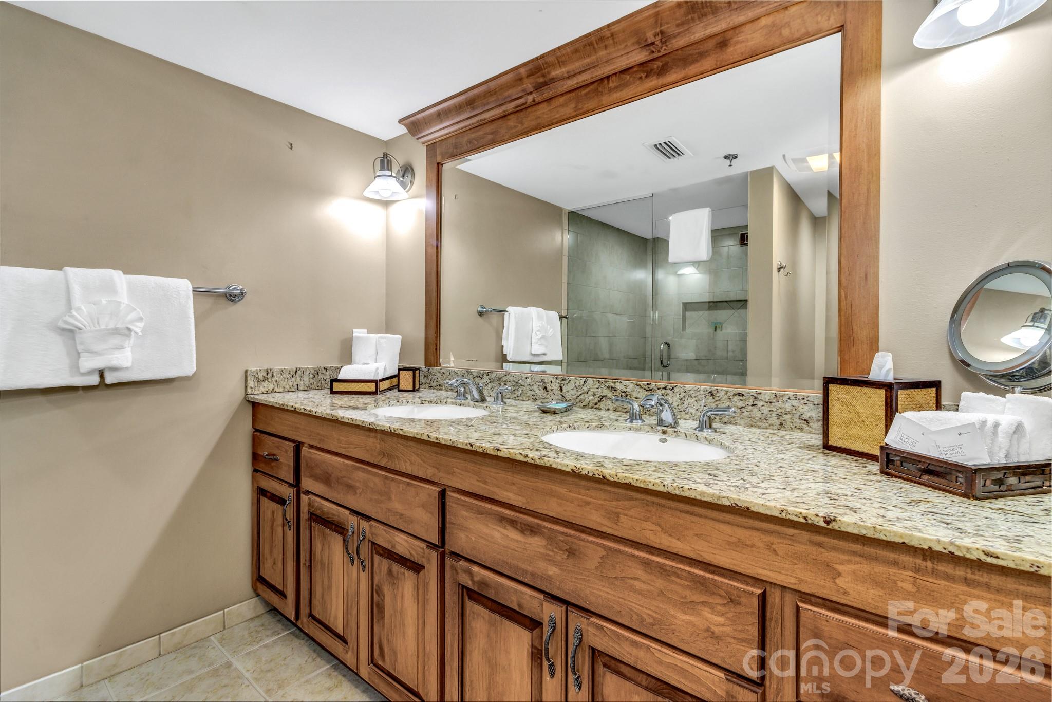119 Bowling Park Road — Asheville