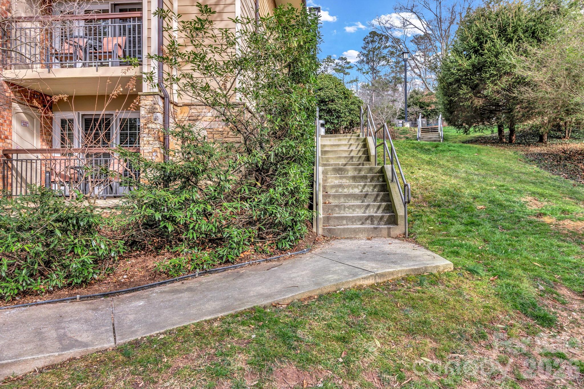 119 Bowling Park Road — Asheville