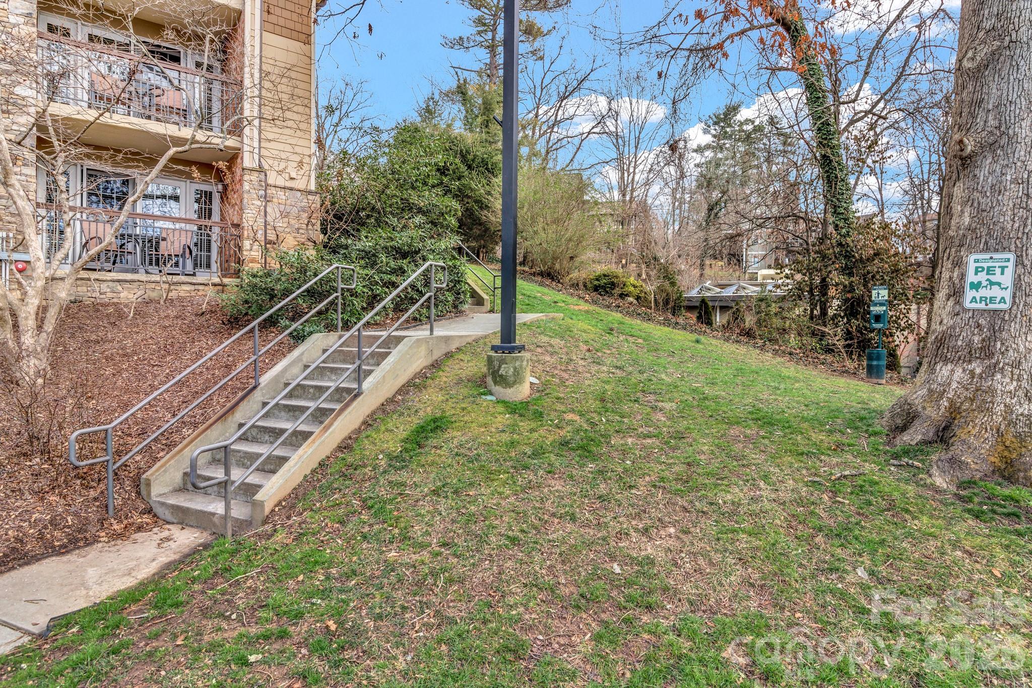 119 Bowling Park Road — Asheville