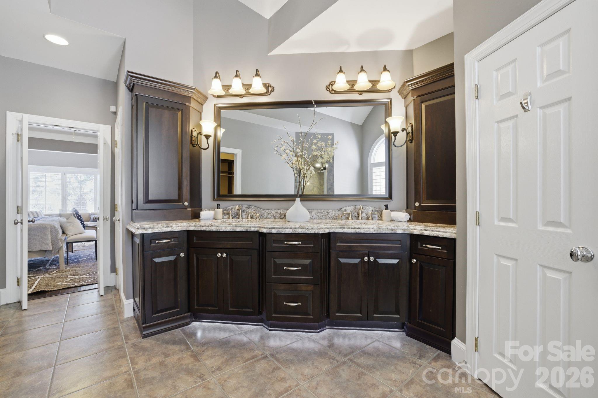 144 Mariner Pointe Lane — Mooresville