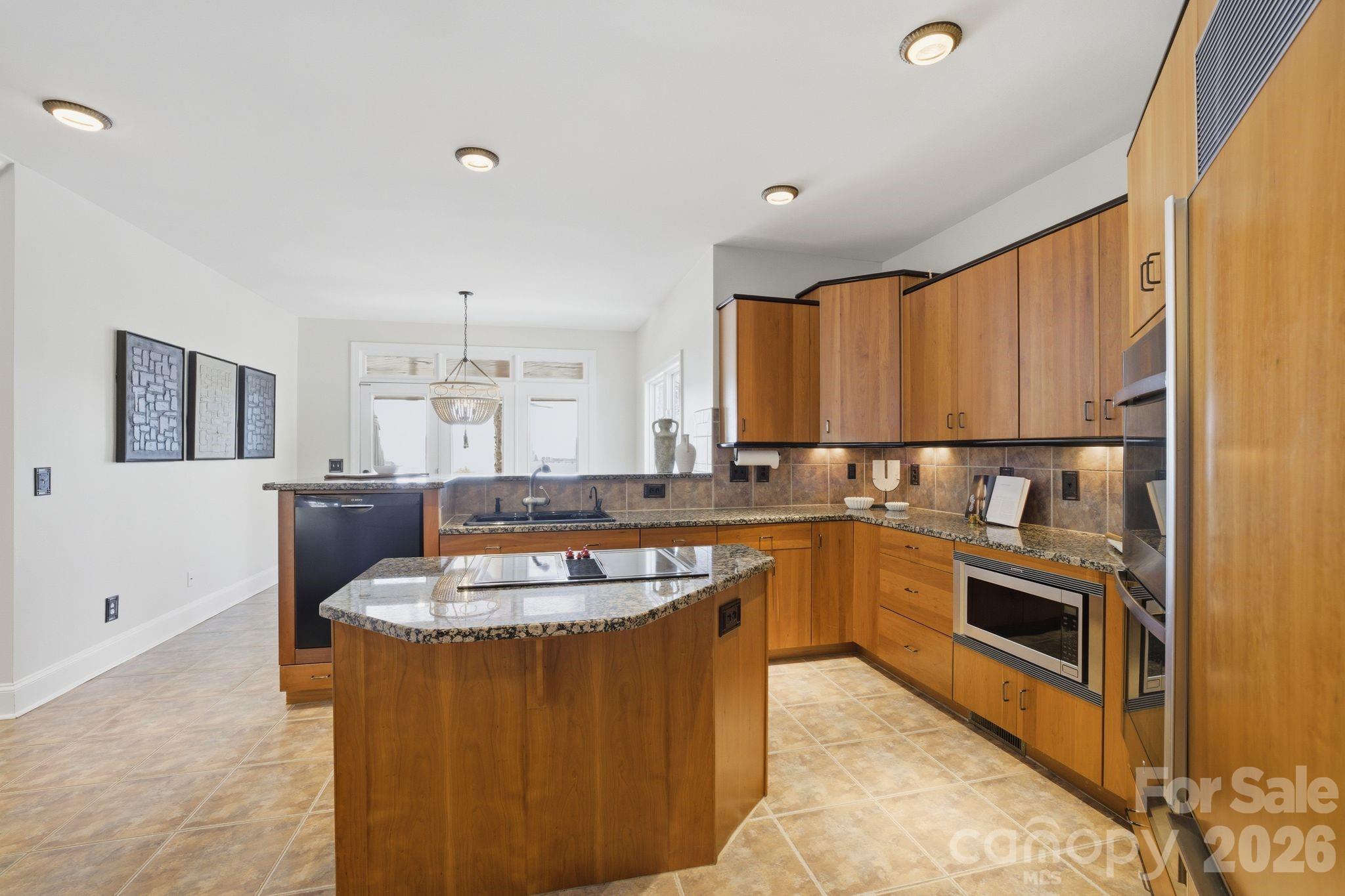 144 Mariner Pointe Lane — Mooresville