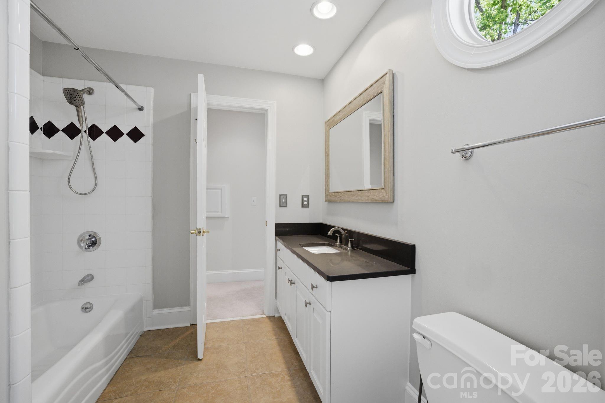 144 Mariner Pointe Lane — Mooresville