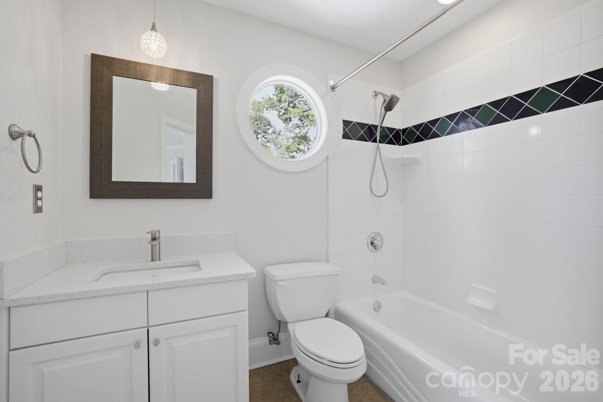 144 Mariner Pointe Lane — Mooresville
