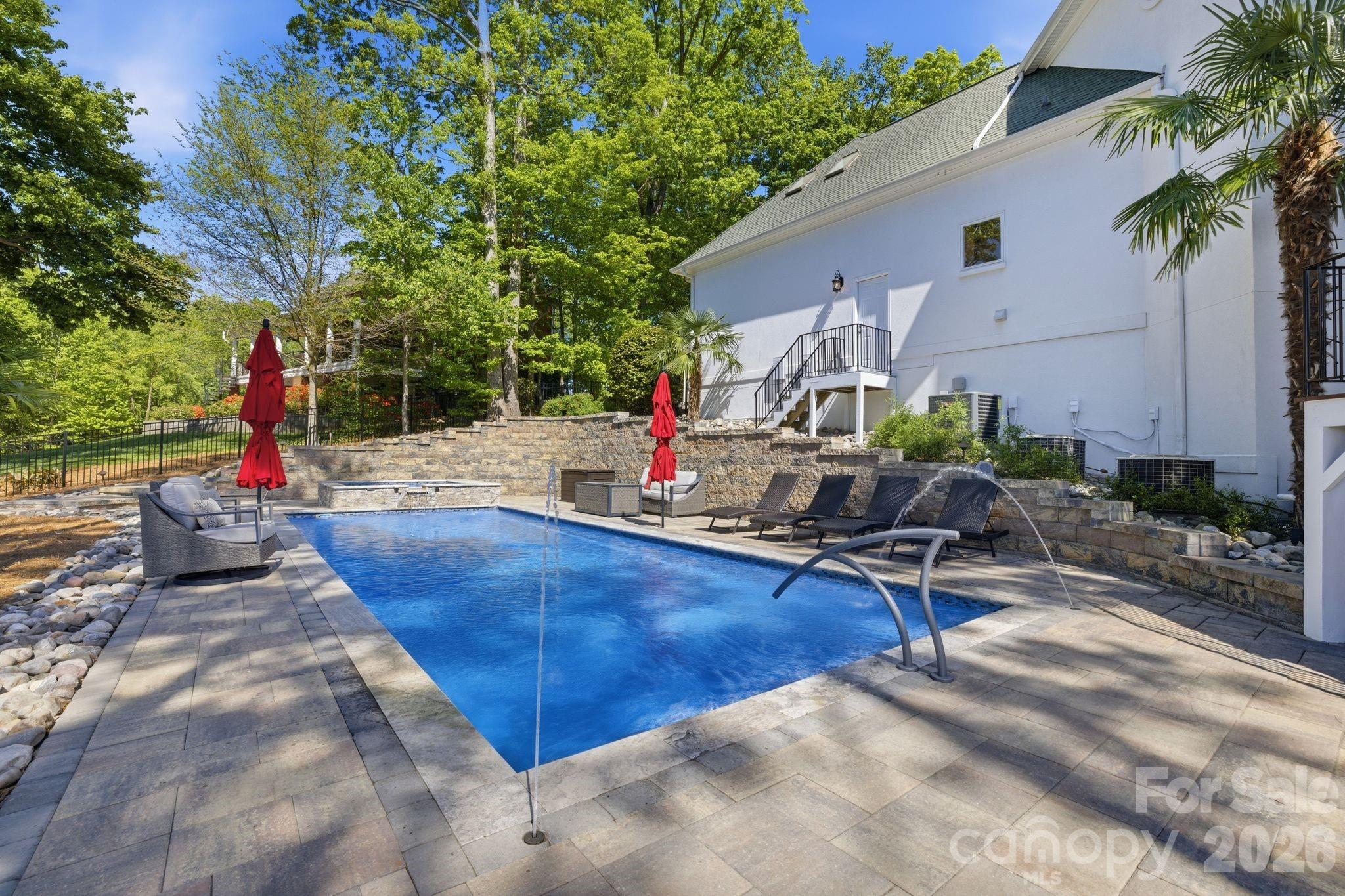 144 Mariner Pointe Lane — Mooresville