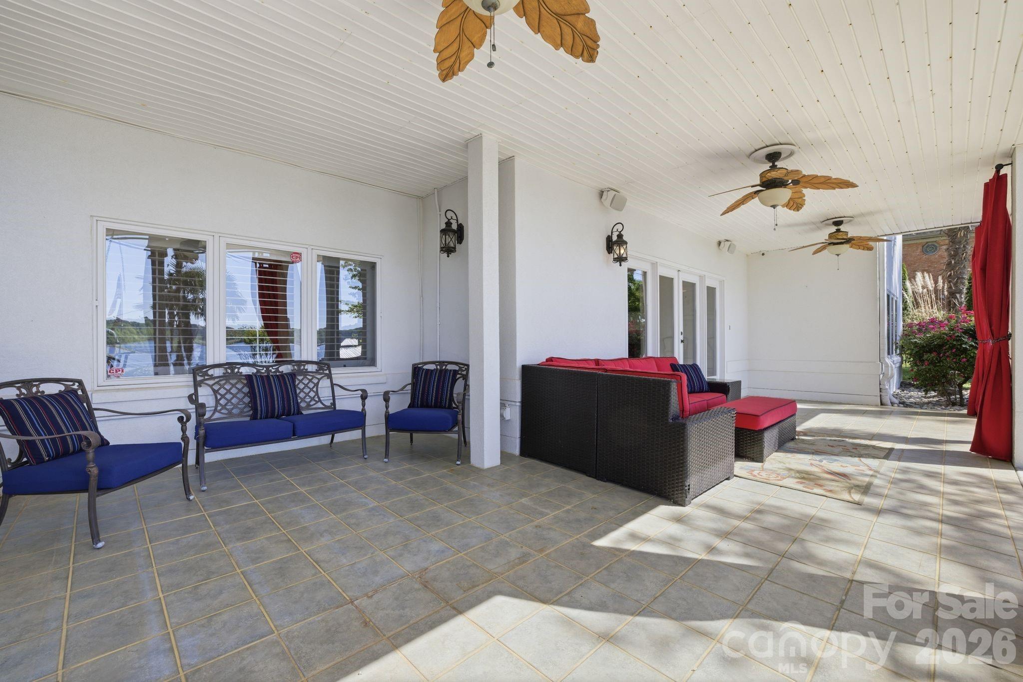 144 Mariner Pointe Lane — Mooresville