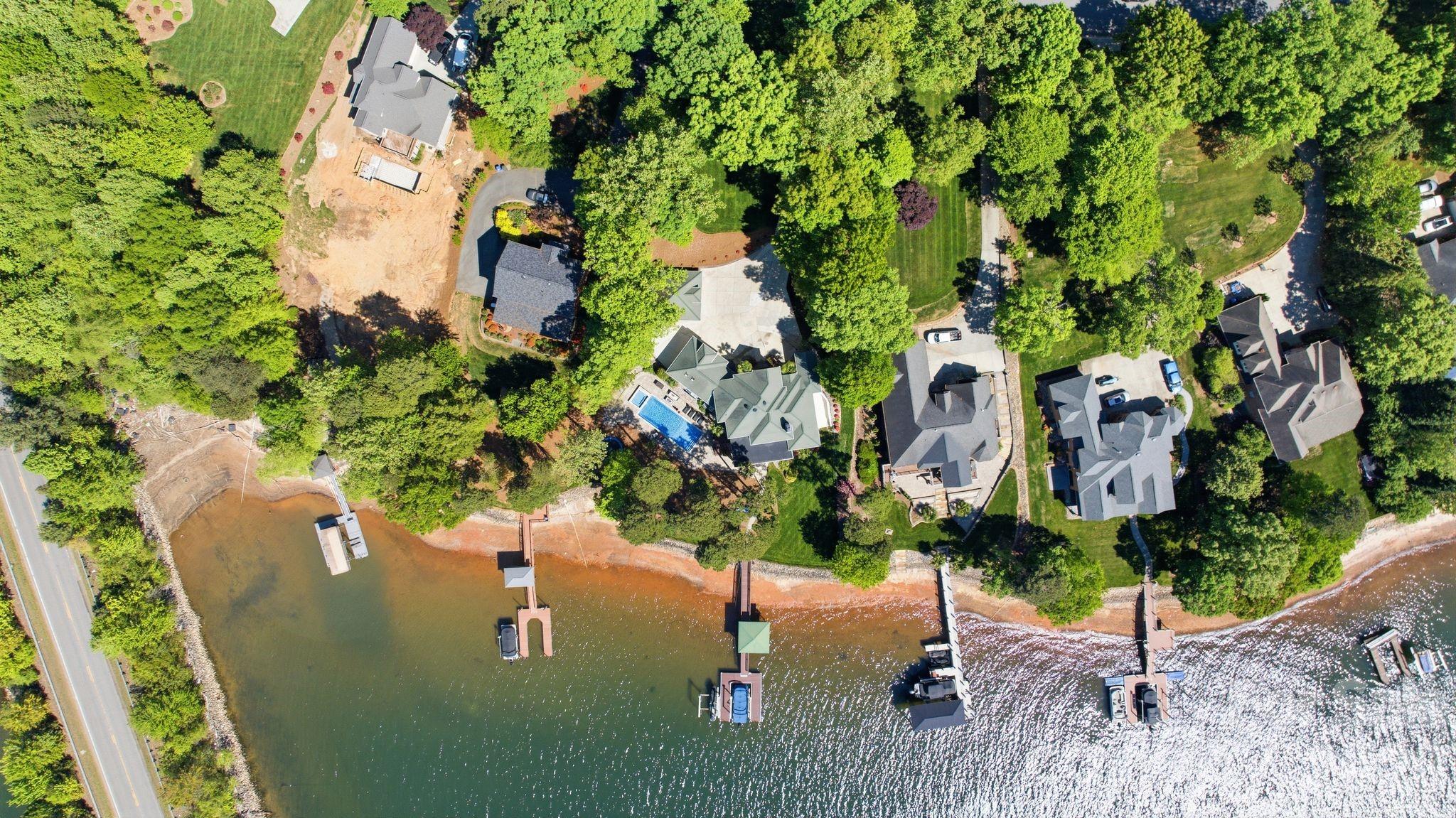 144 Mariner Pointe Lane — Mooresville