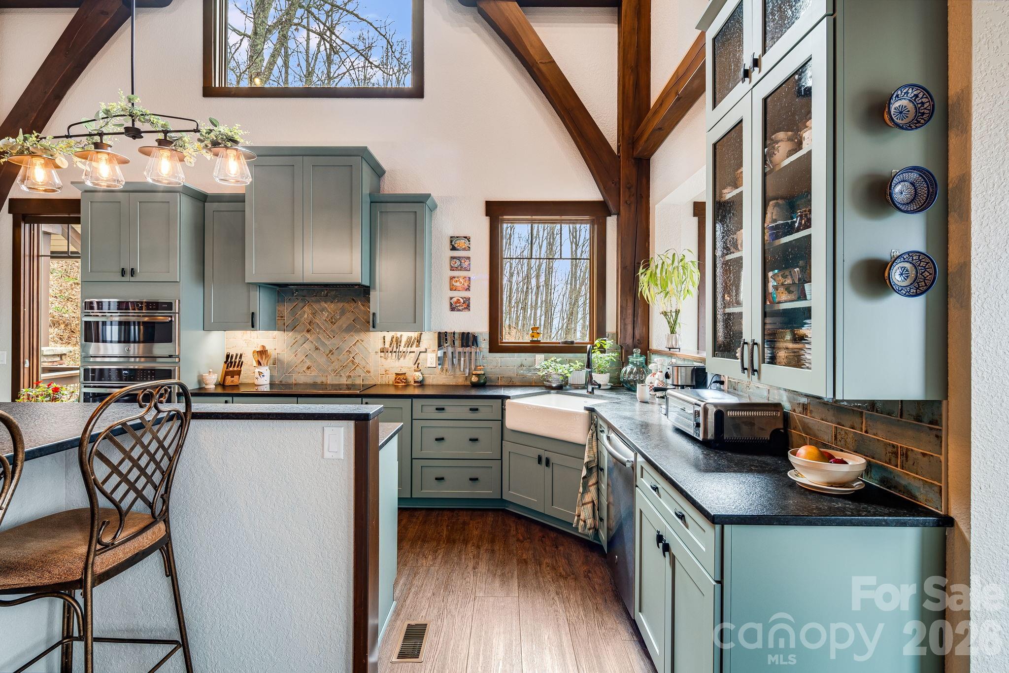 2223 Scarlet Ridge — Sylva