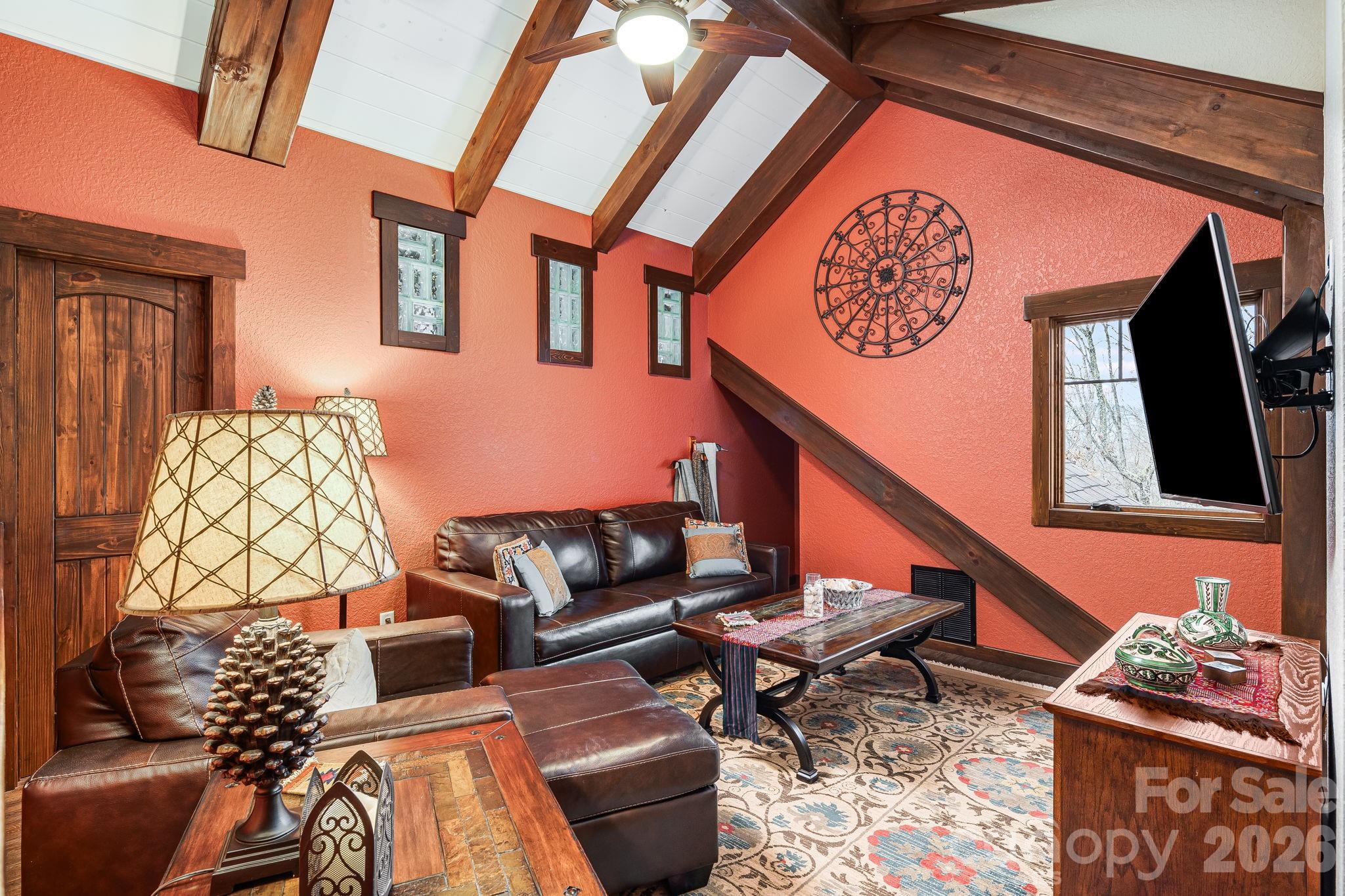 2223 Scarlet Ridge — Sylva